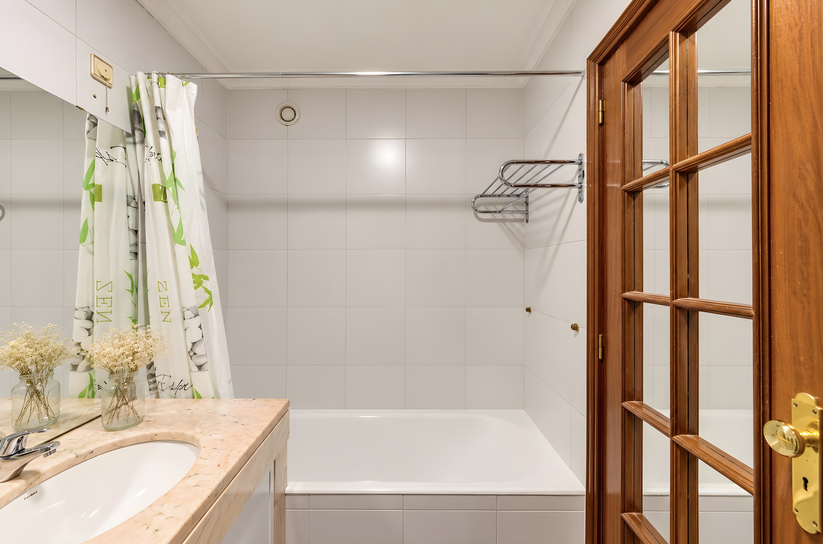 Apartamento T2+1 com suite e varanda no centro de Gaia — miniatura 27