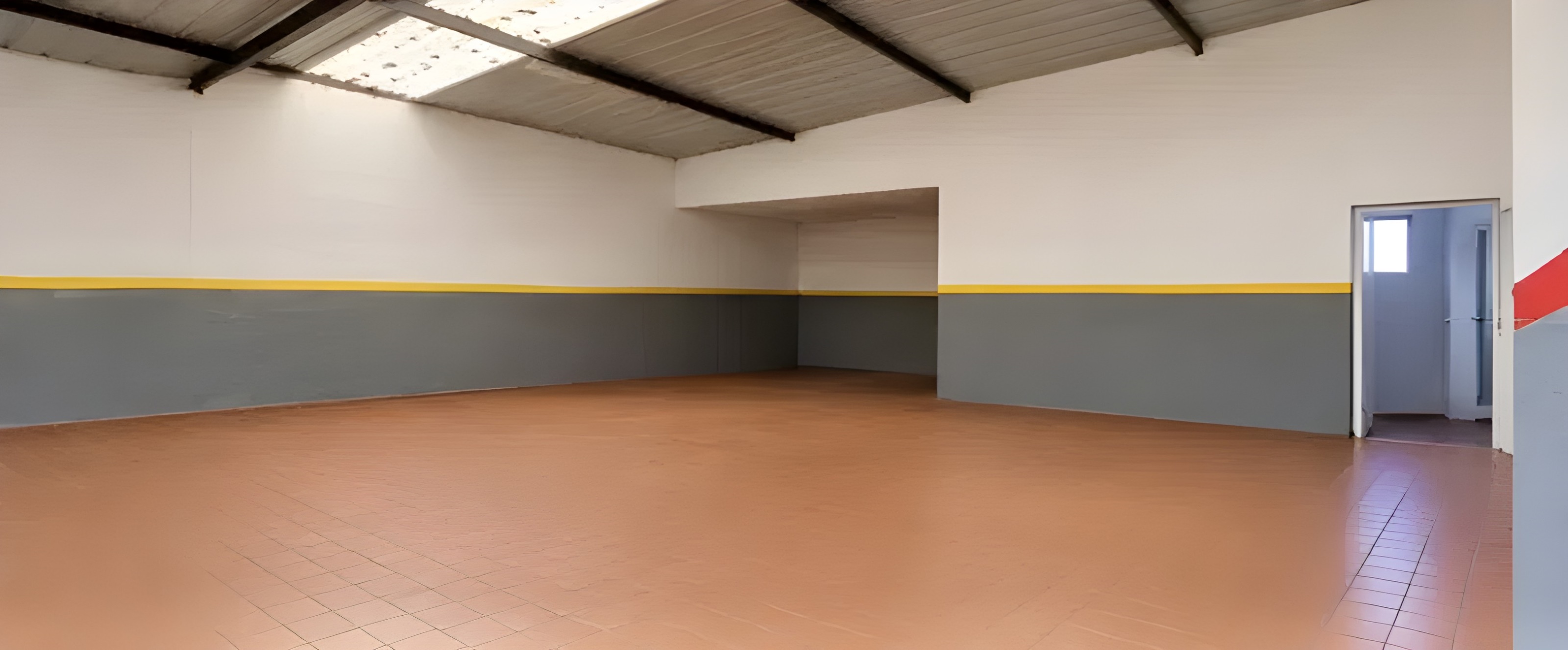 Armazém para arrendamento em Mozelos com amplo logradouro pavimentado — miniatura 6