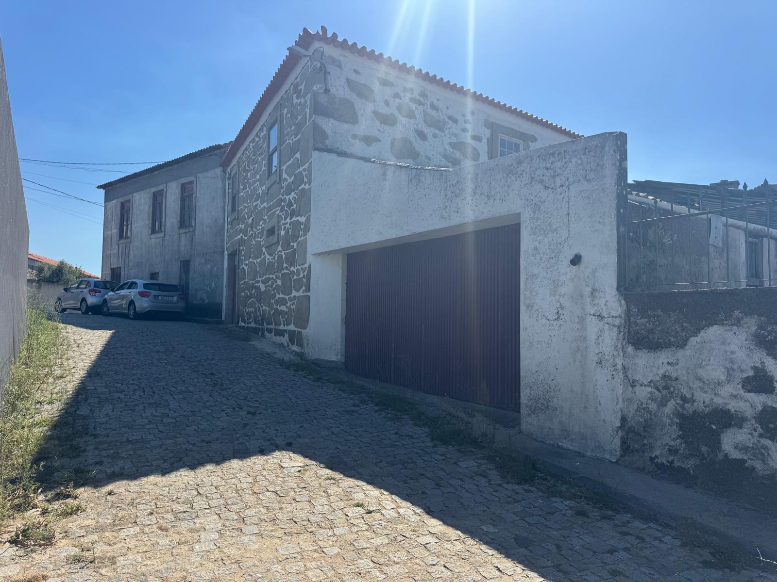 Casa de lavoura T4 em granito com terreno de 5.000 m2 em Matosinhos — miniatura 7