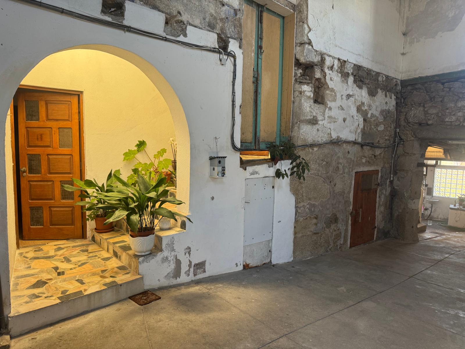 Casa de lavoura T4 em granito com terreno de 5.000 m2 em Matosinhos — miniatura 4