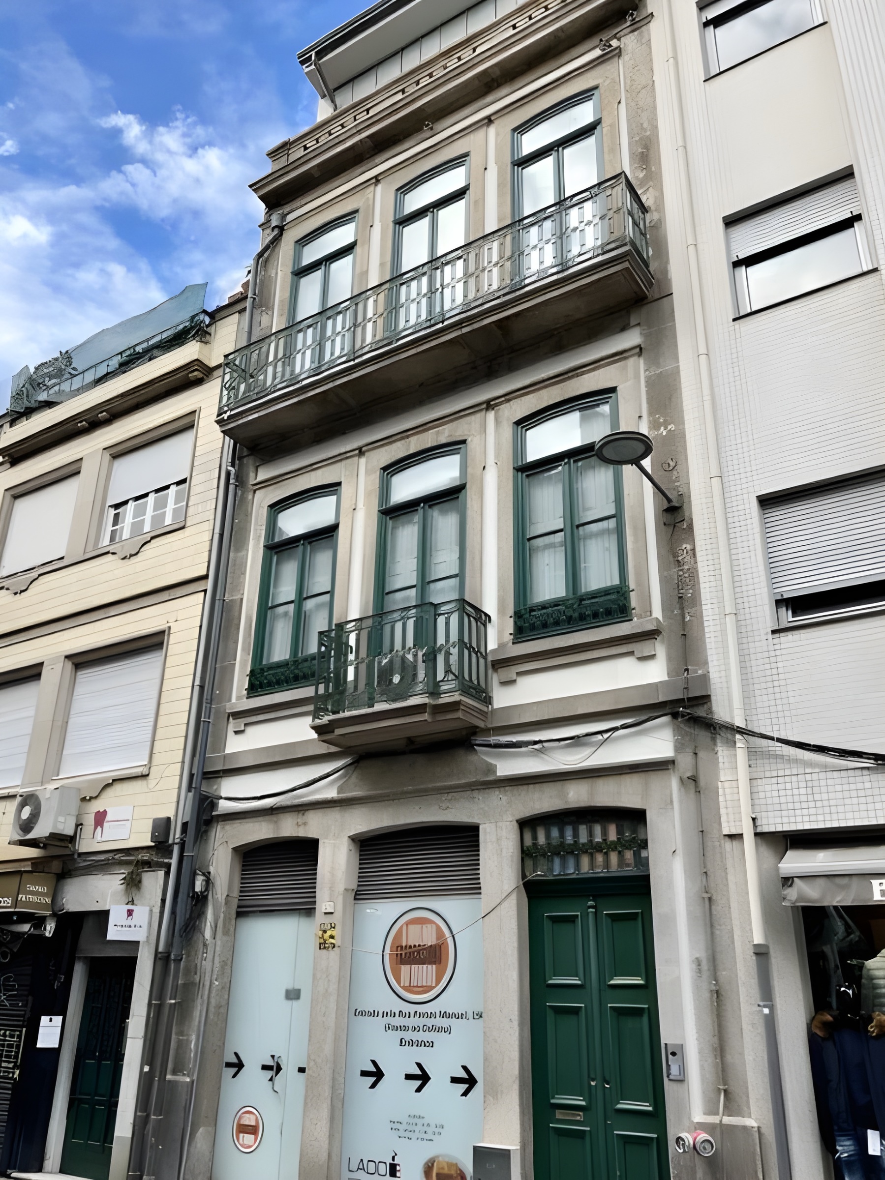 T0 novo de charme no centro histórico do Porto com potencial AL — miniatura 12