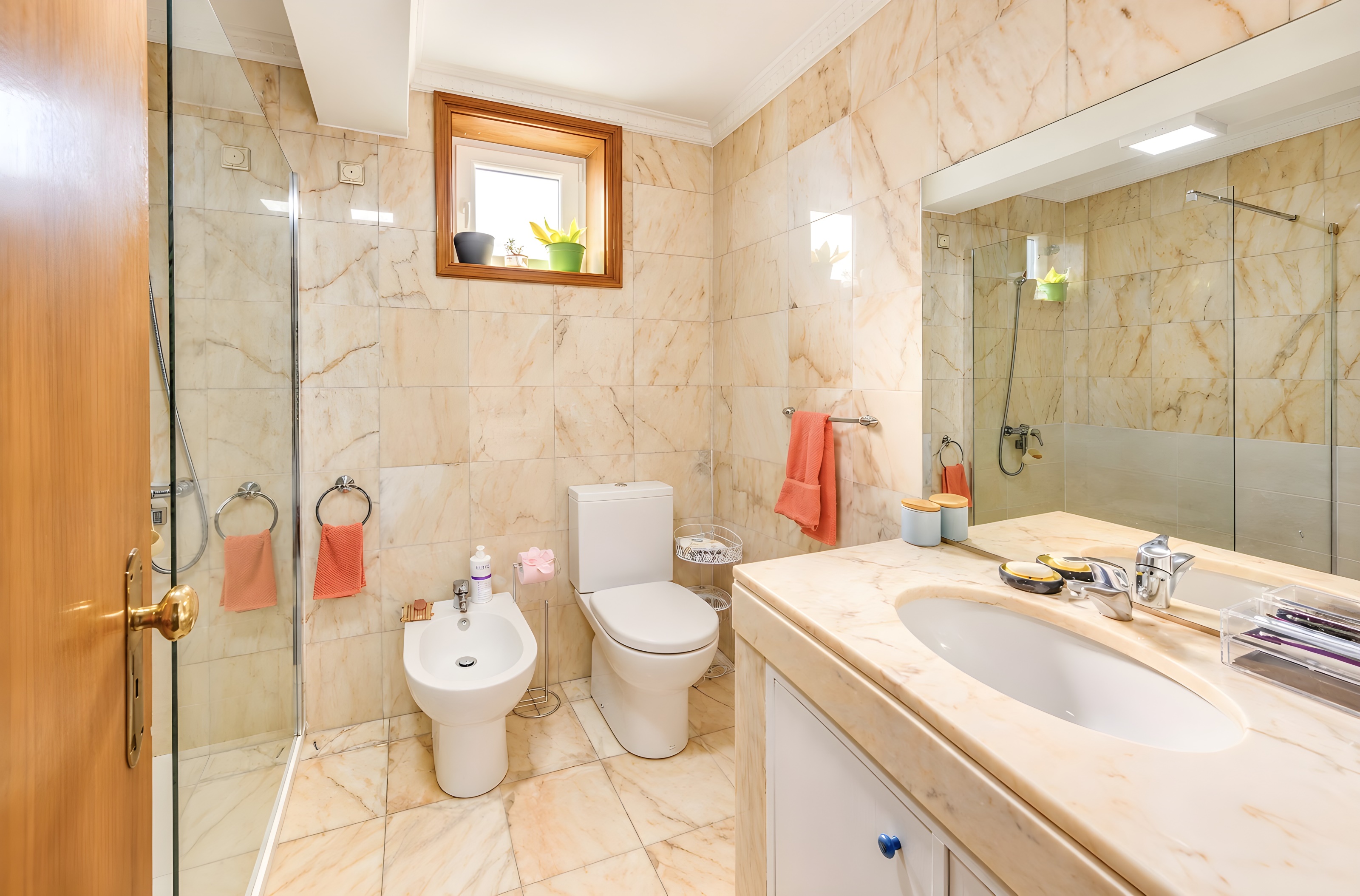 Apartamento T2+1 com suite e varanda no centro de Gaia — miniatura 32