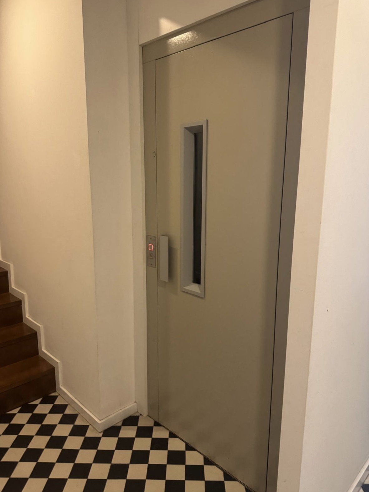 Apartamento T1 mobilado e equipado em zona central — miniatura 17