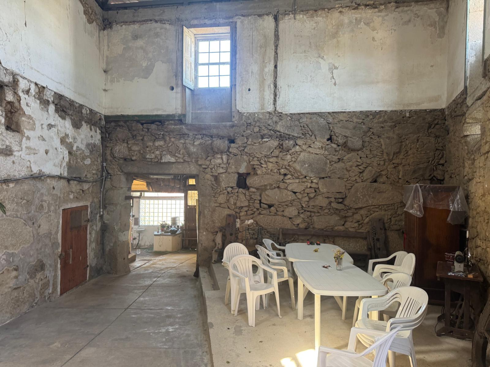 Casa de lavoura T4 em granito com terreno de 5.000 m2 em Matosinhos — miniatura 6