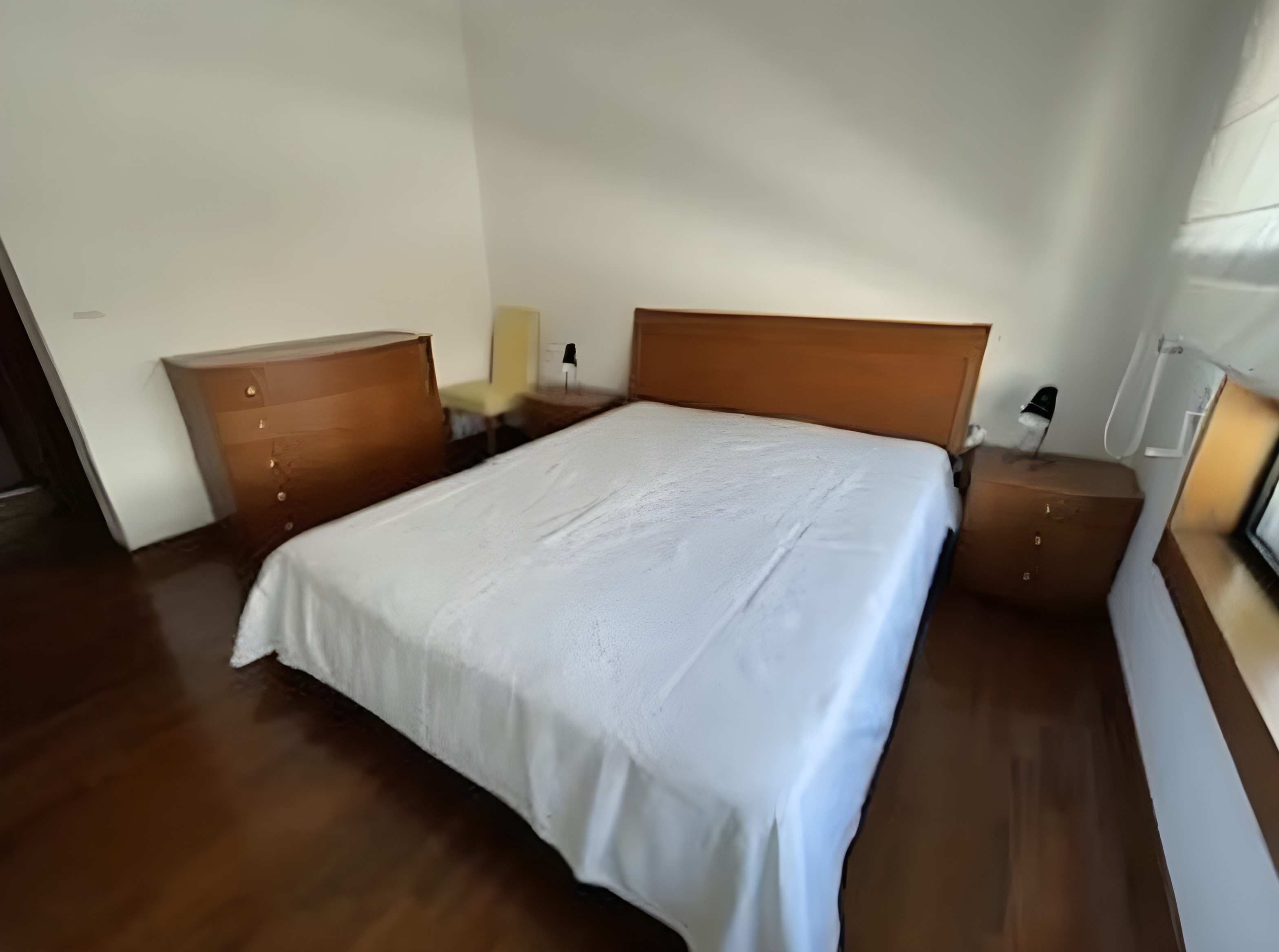 Apartamento T3 em condomínio privado junto ao metro de Carolina Michaelis — miniatura 15