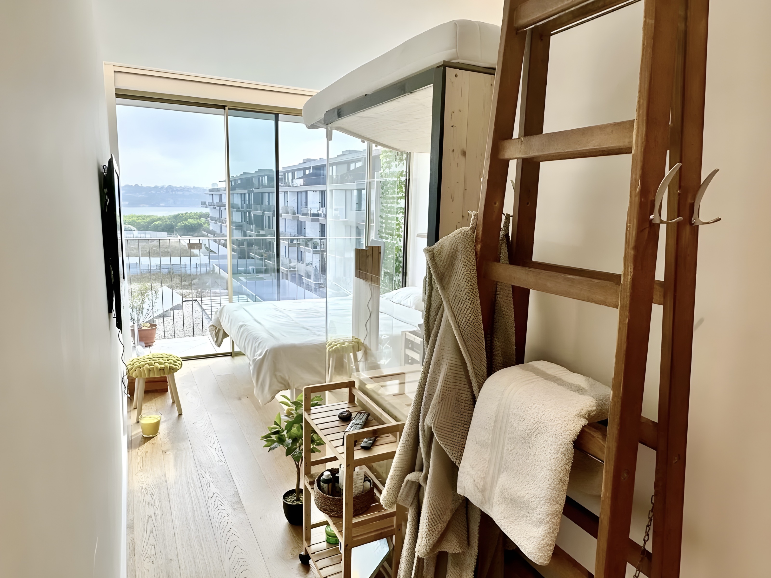 T2 com vistas deslumbrantes sobre o Douro, o Porto e o Oceano Atlântico — miniatura 12