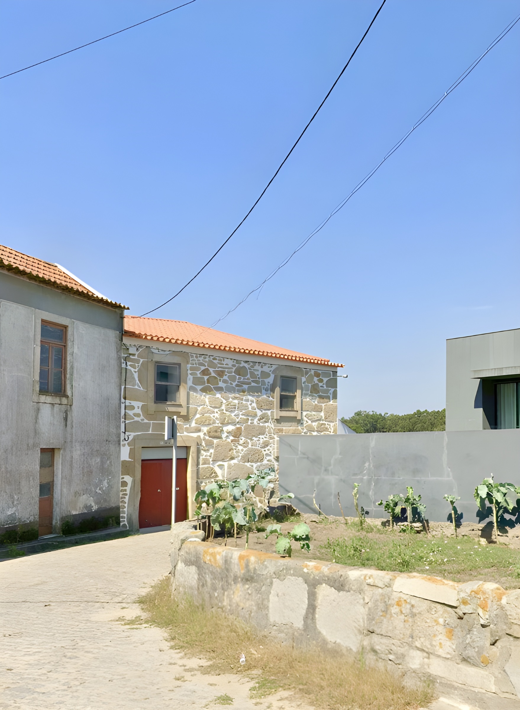 Casa de lavoura T4 em granito com terreno de 5.000 m2 em Matosinhos — miniatura 3