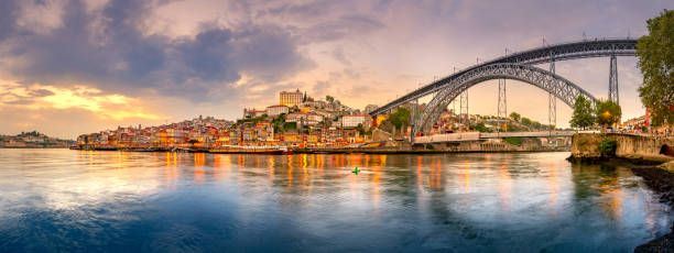 Prédio na baixa do Porto com 5 frações — miniatura 7