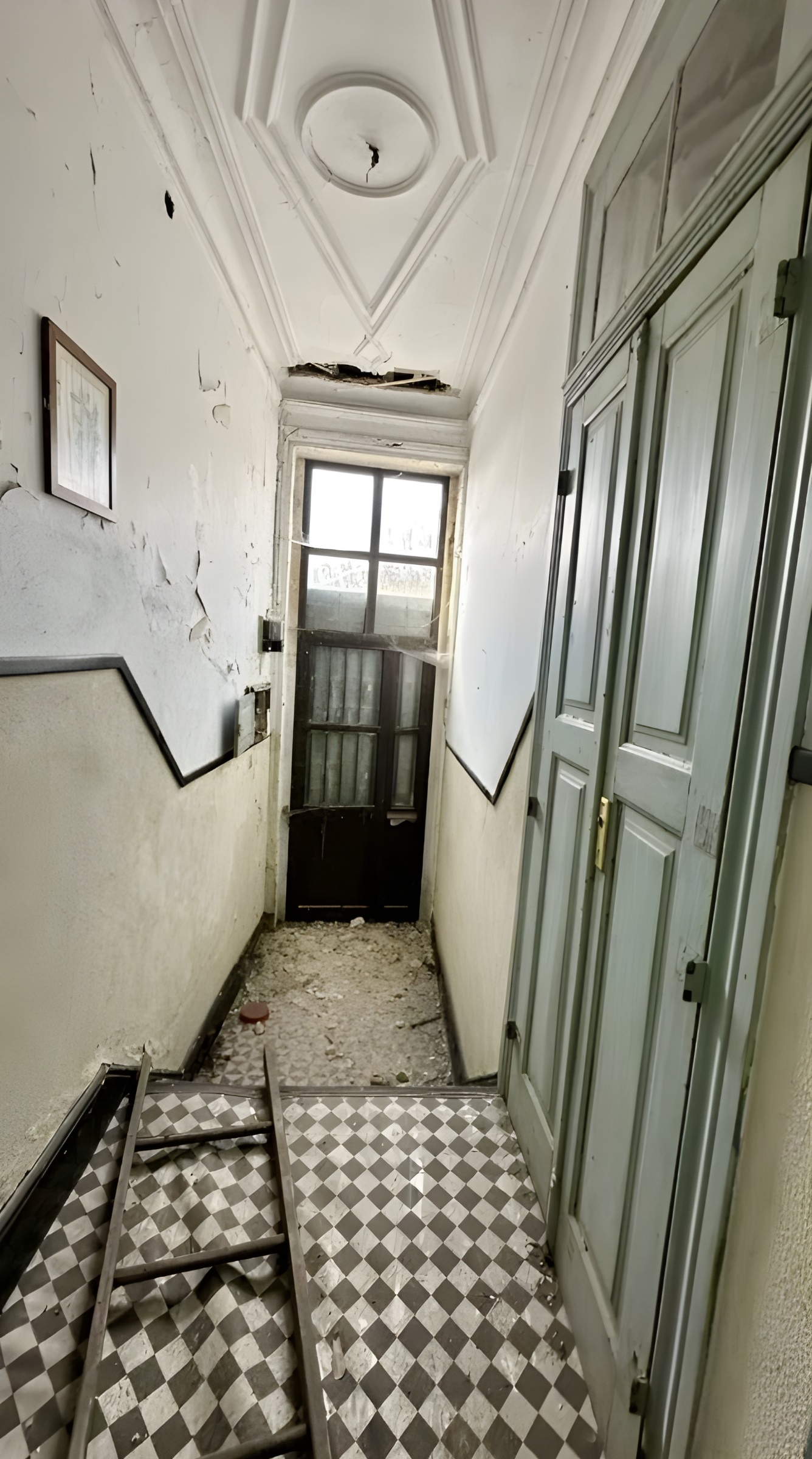 Moradia independente com terreno em zona central de São Mamede Infesta — miniatura 31