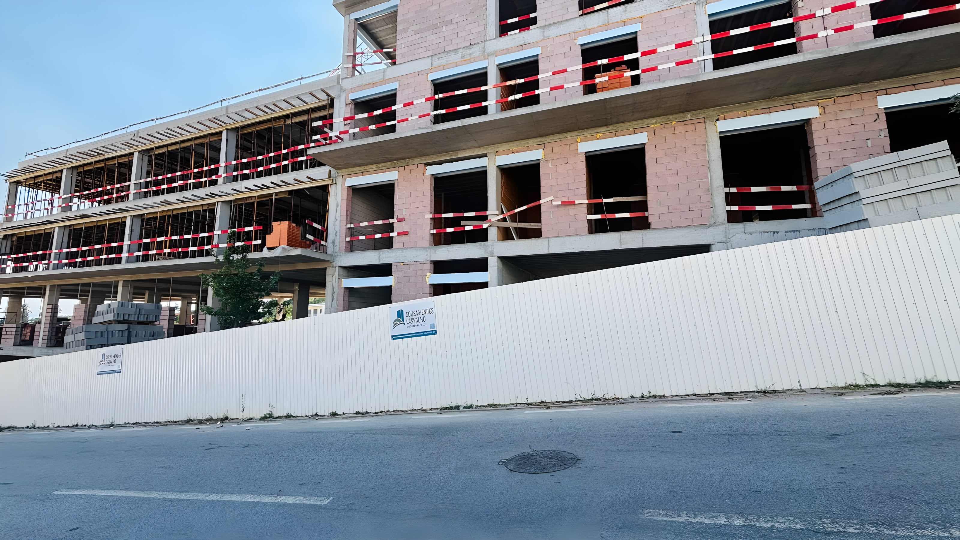T0 em construção no edifício Live Urban no centro de Lousada — miniatura 10