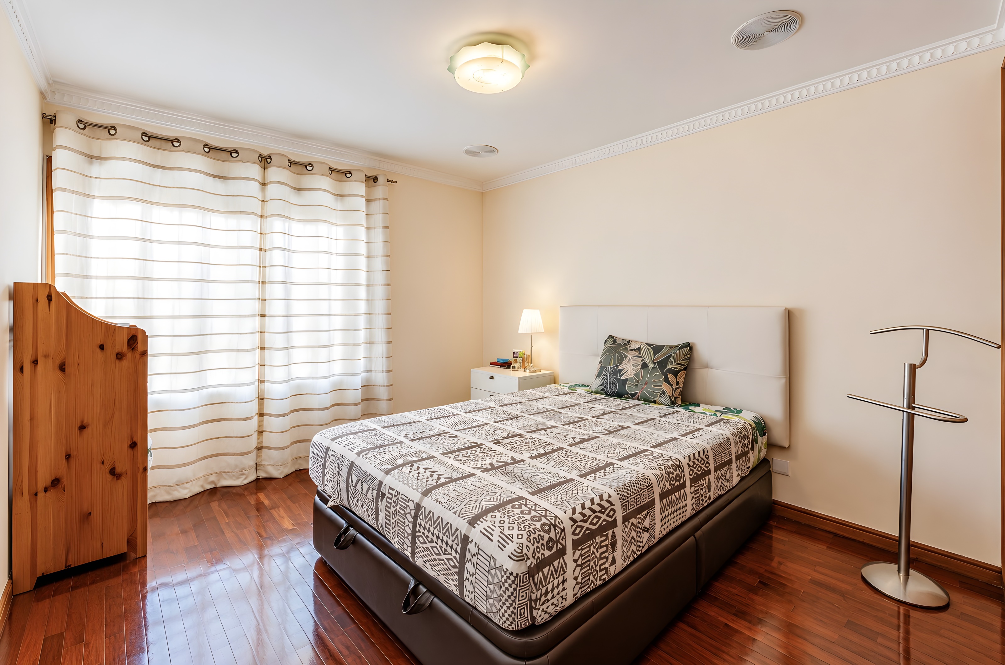 Apartamento T2+1 com suite e varanda no centro de Gaia — miniatura 29
