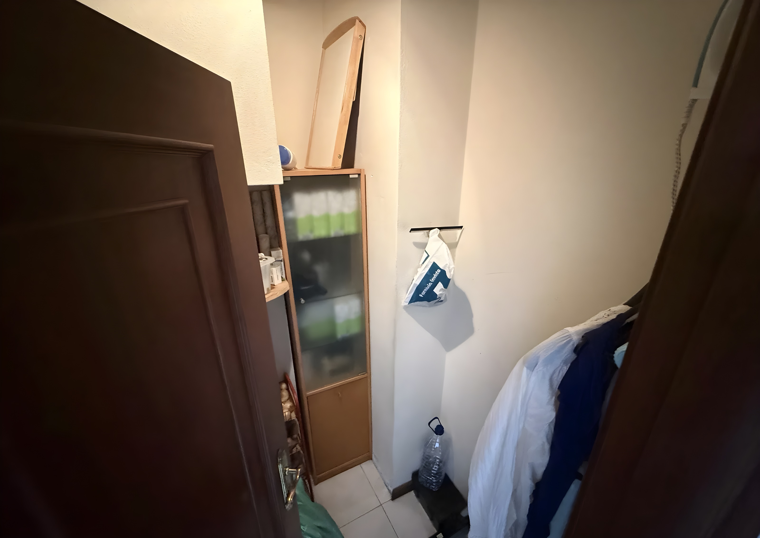 Apartamento T2 renovado na Madalena com garagem e arrumos — miniatura 15