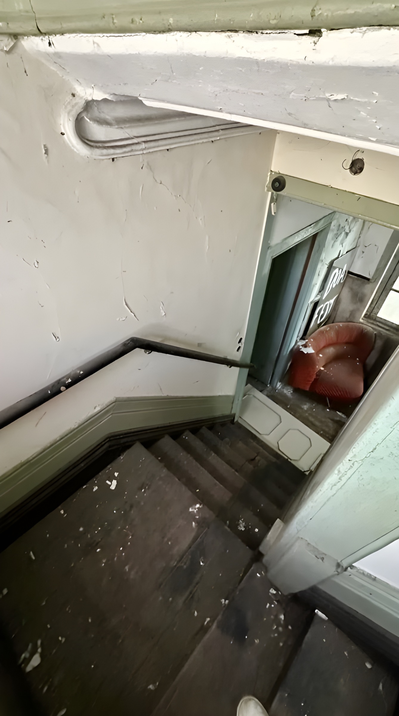 Moradia independente com terreno em zona central de São Mamede Infesta — miniatura 27