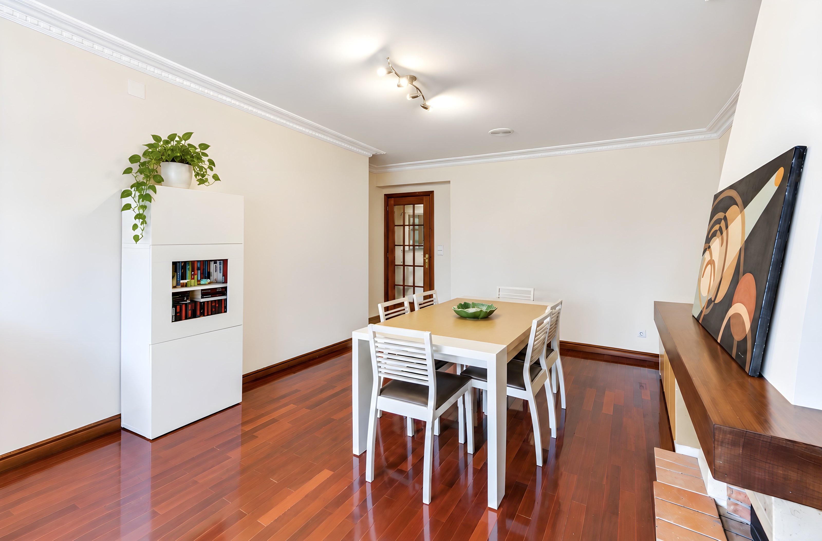 Apartamento T2+1 com suite e varanda no centro de Gaia — miniatura 7