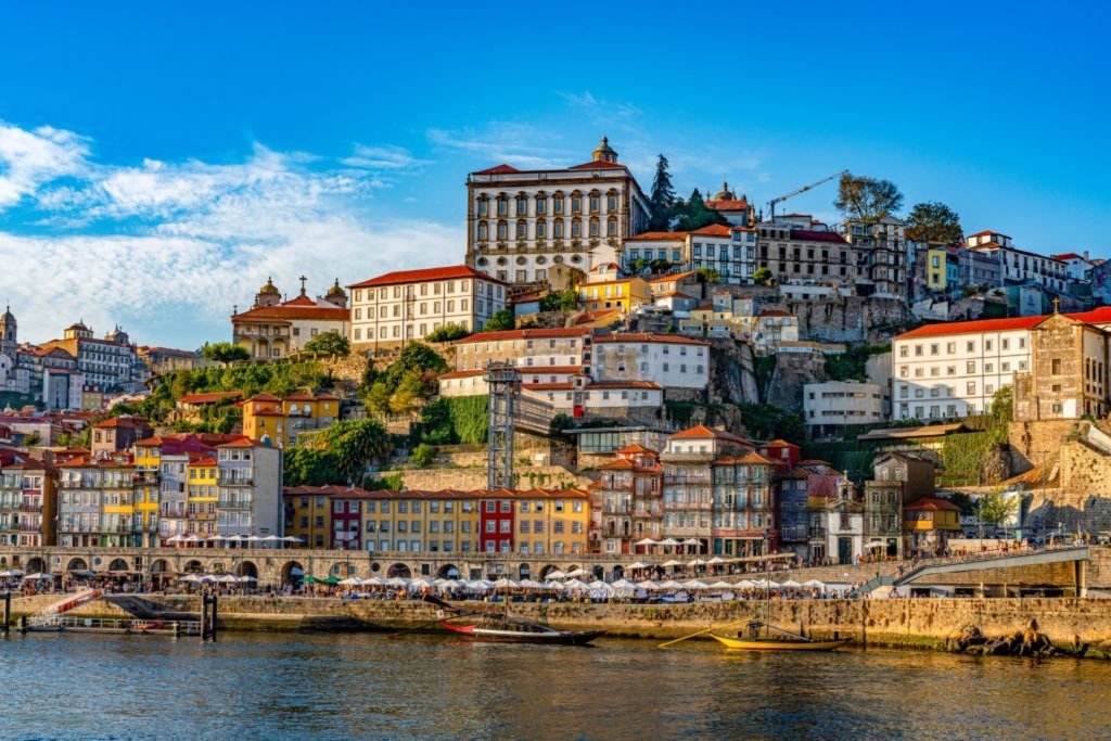 Terrenos no Porto e Gaia para construção em altura — miniatura 9