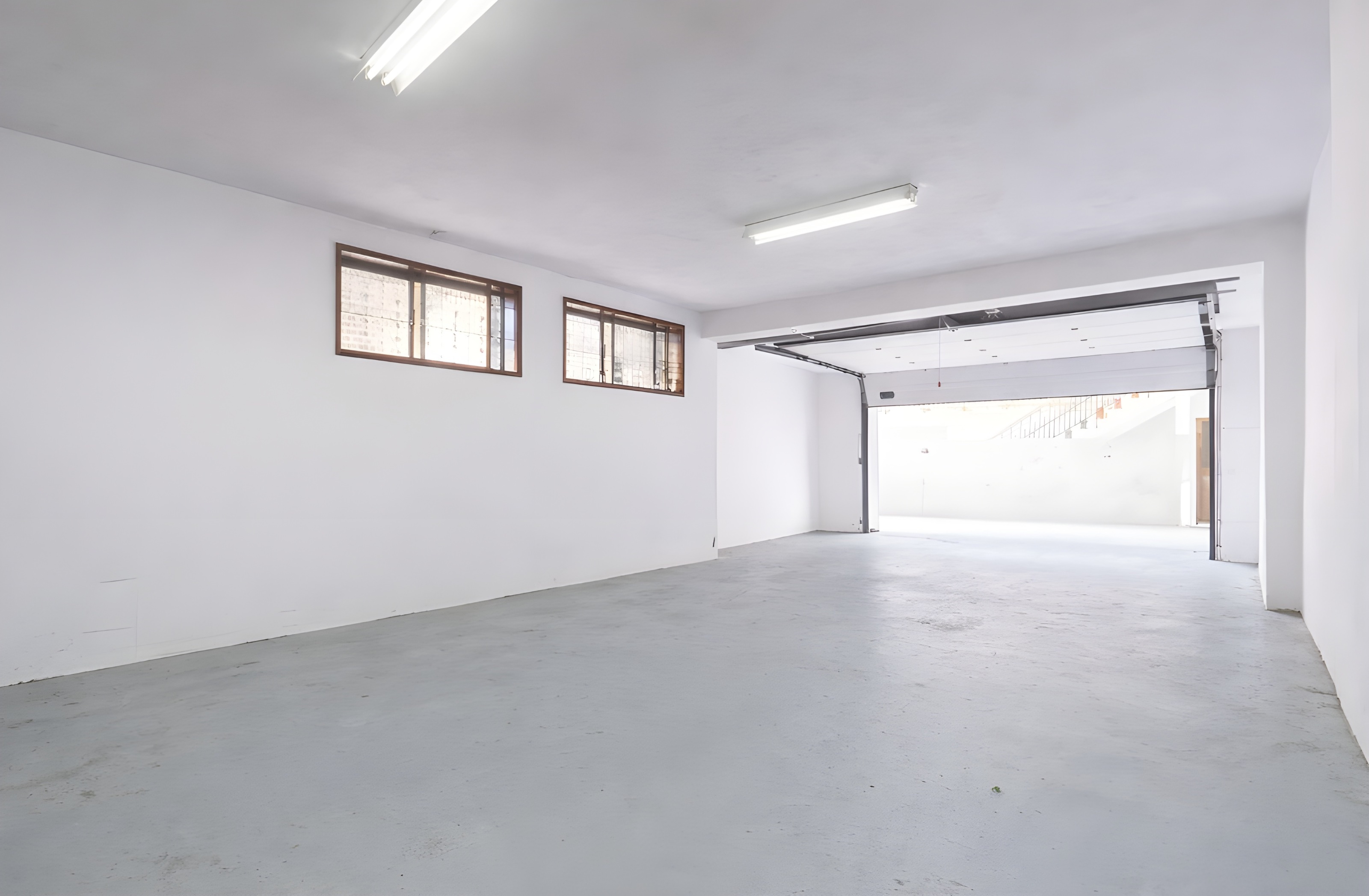 Moradia T4+1 de 3 frentes com jardim e garagem para 4 viaturas — miniatura 35