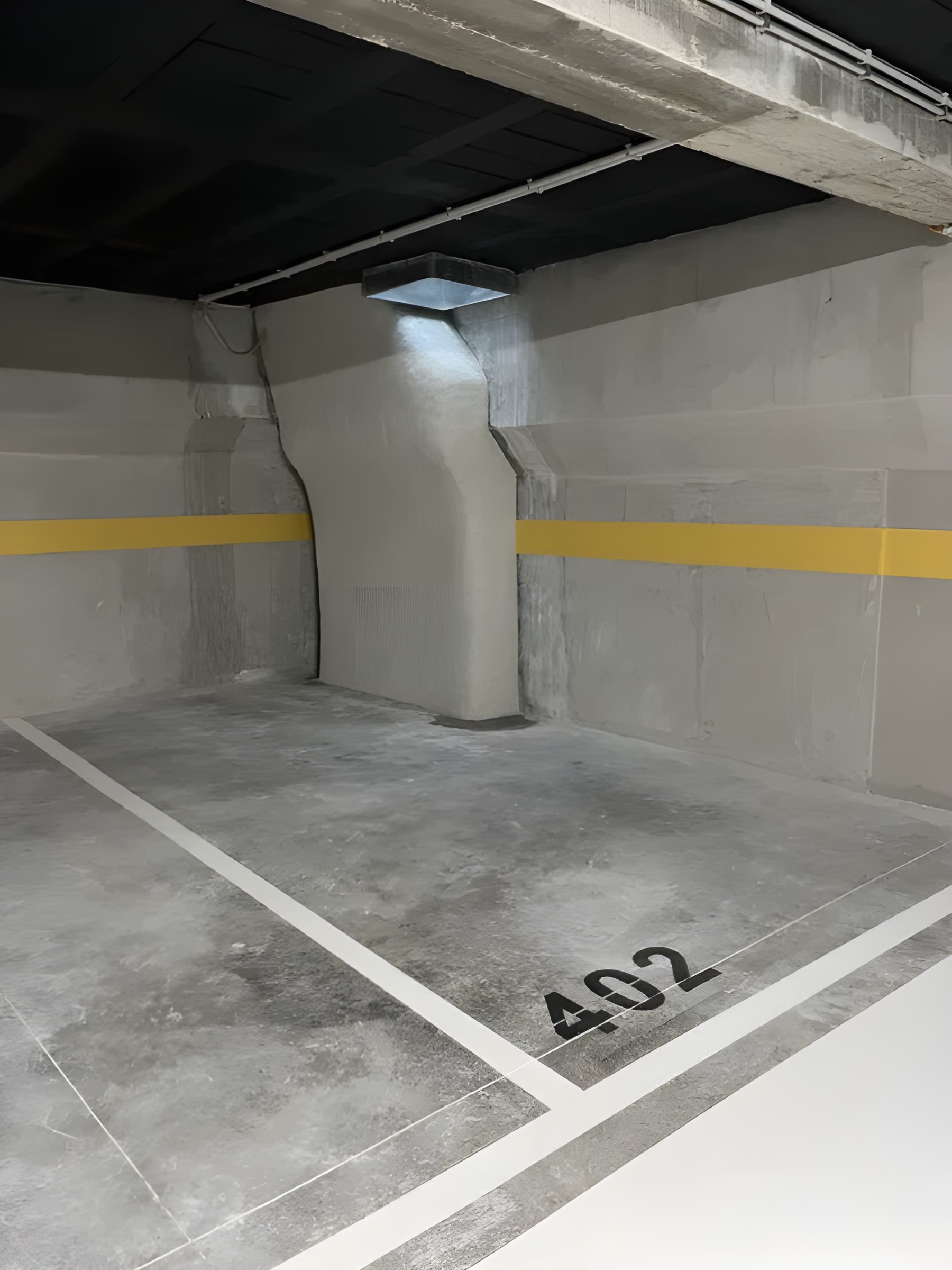 T0 novo com varanda e garagem junto ao Polo Universitário — miniatura 11