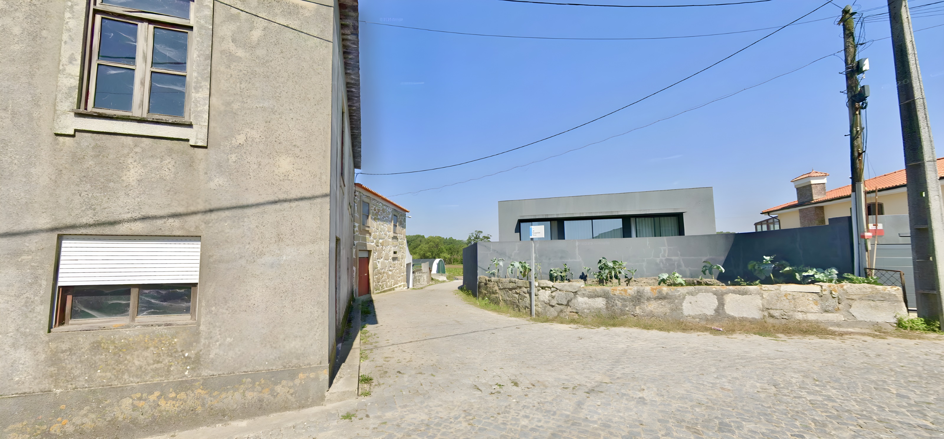 Casa de lavoura T4 em granito com terreno de 5.000 m2 em Matosinhos — miniatura 2