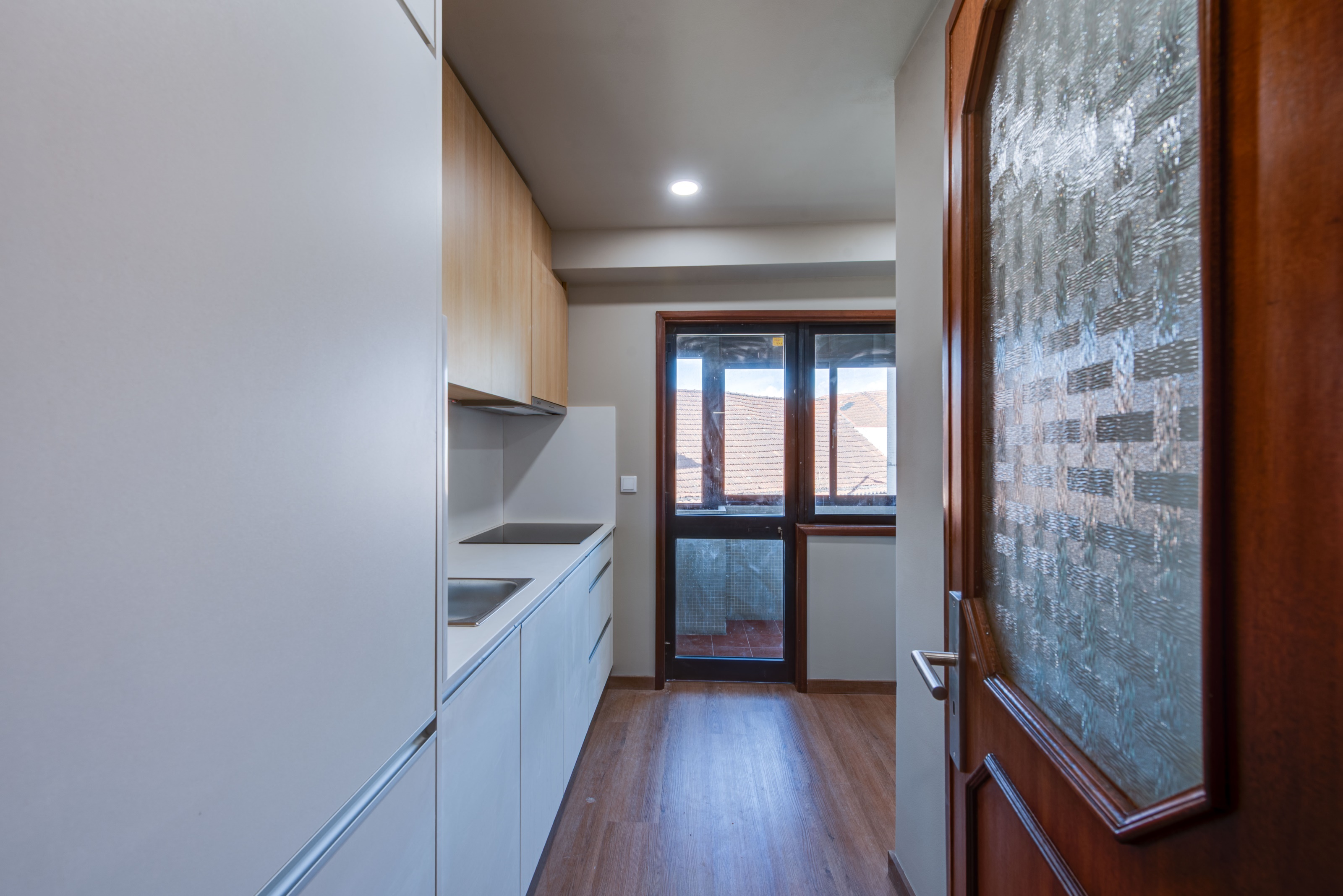 Apartamento T2 totalmente remodelado em Gaia — miniatura 8
