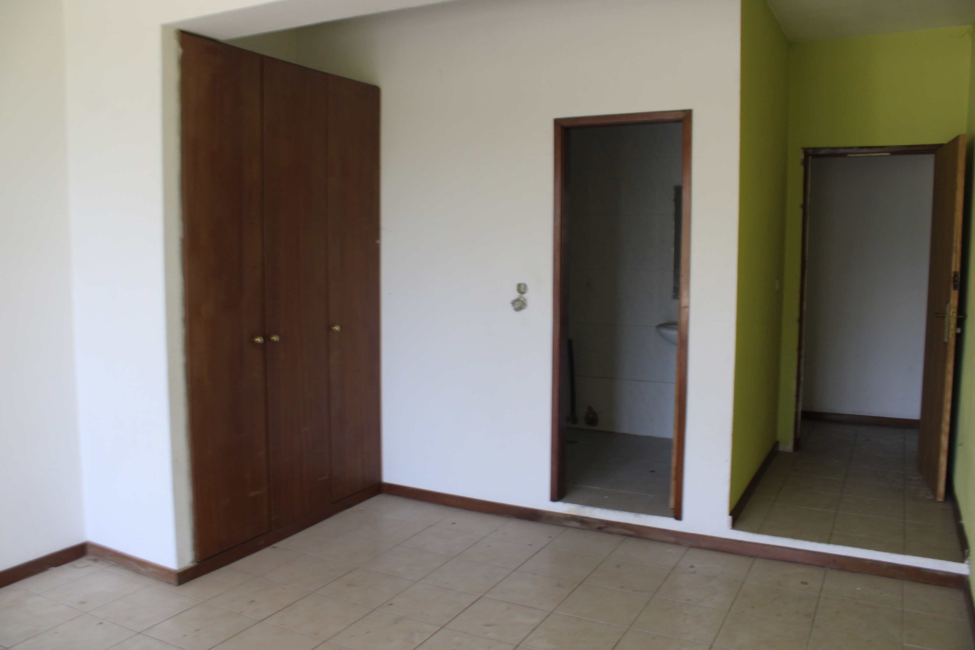 Prédio para recuperar com 24 suites em Matosinhos — miniatura 27