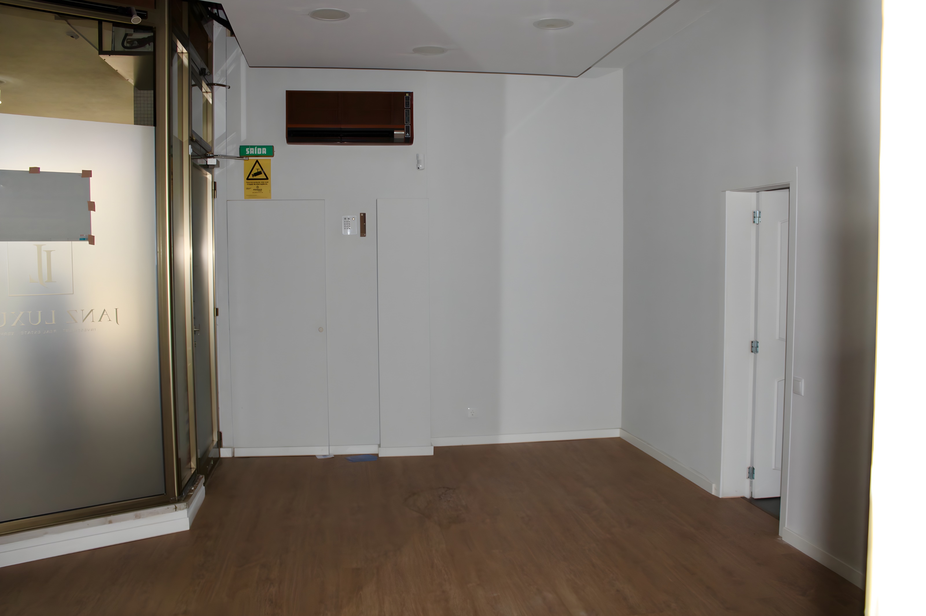 Loja com 60 m² na prestigiada zona da Boavista — miniatura 9