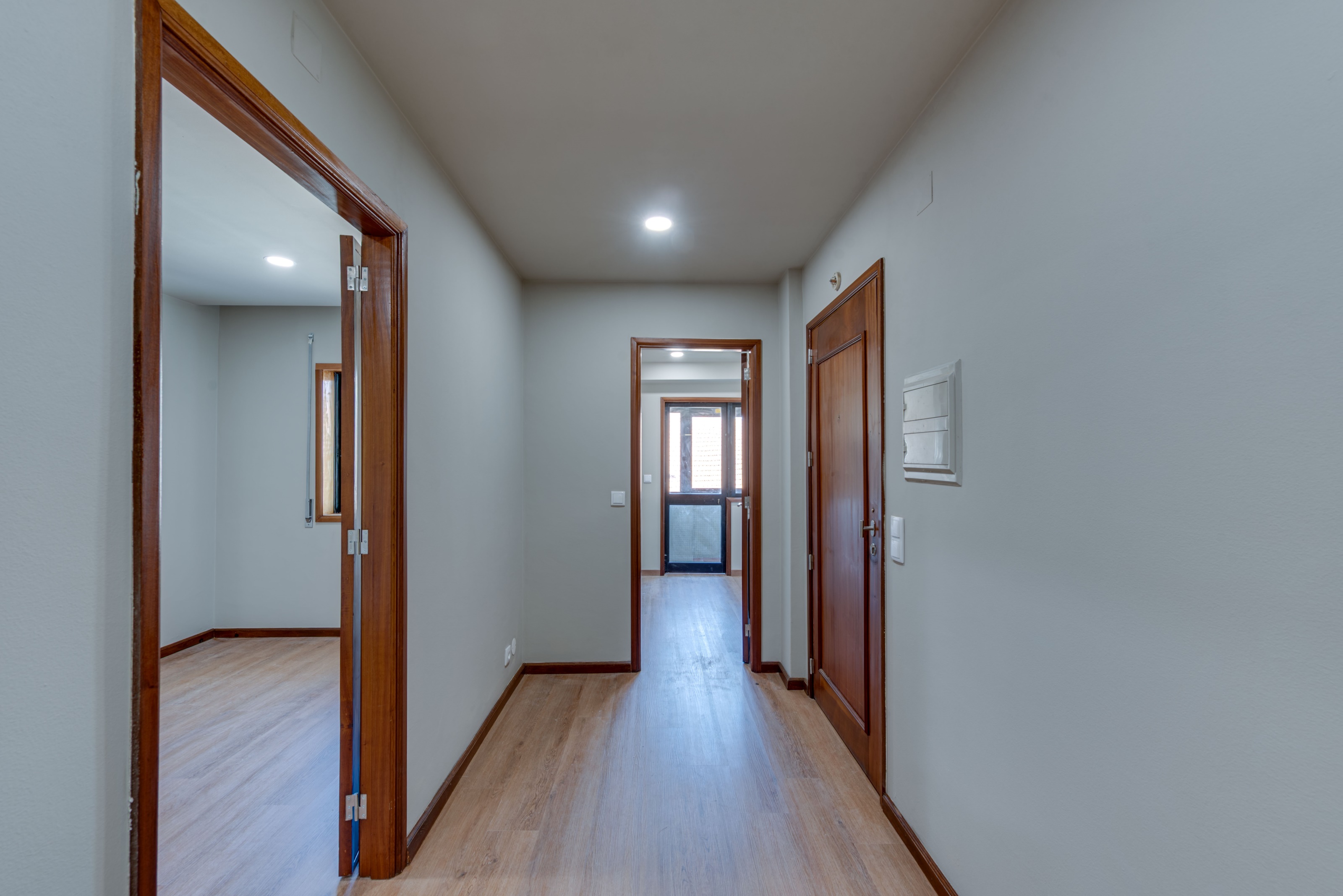 Apartamento T2 totalmente remodelado em Gaia — miniatura 15