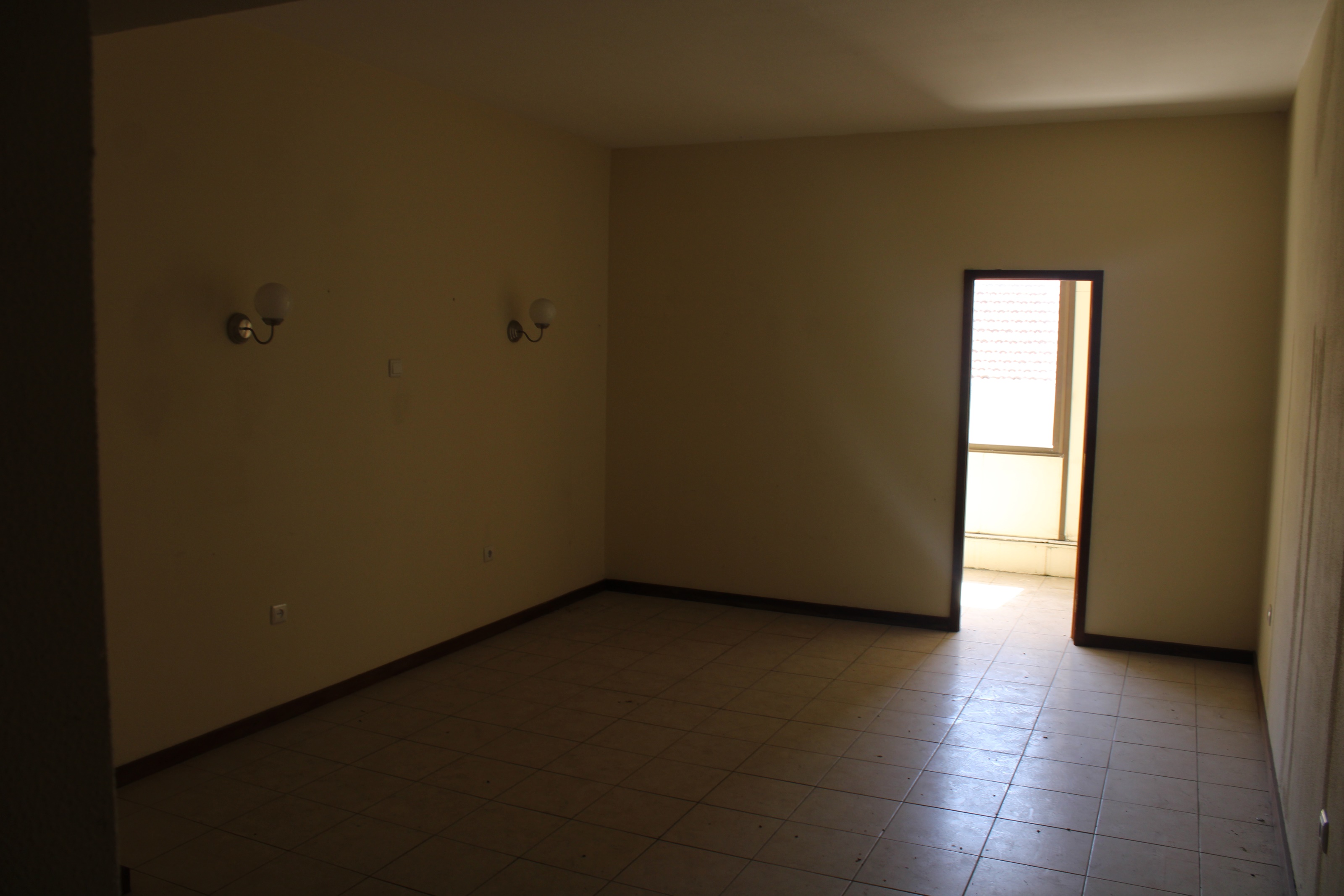 Prédio para recuperar com 24 suites em Matosinhos — miniatura 18