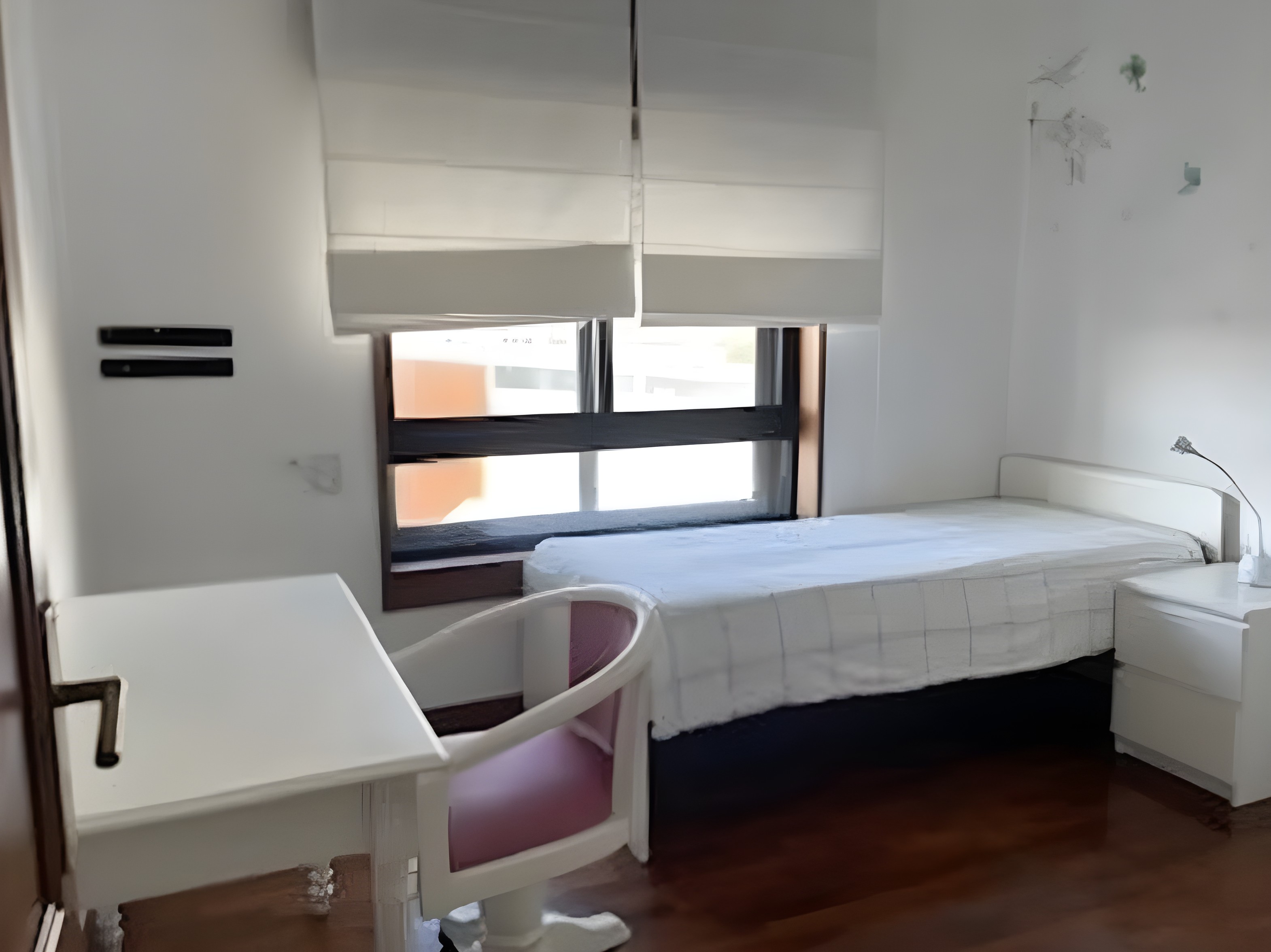 Apartamento T3 em condomínio privado junto ao metro de Carolina Michaelis — miniatura 19