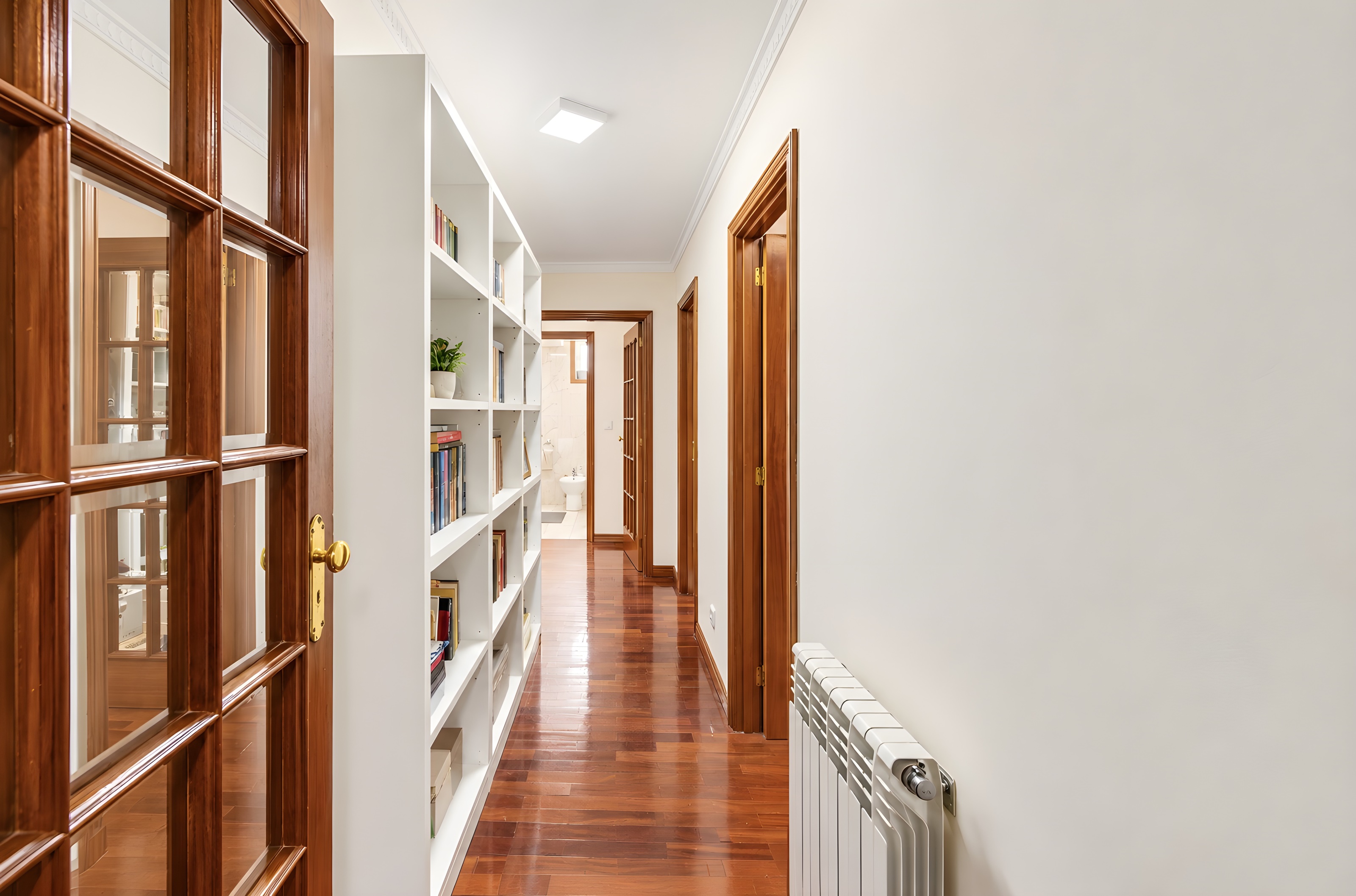 Apartamento T2+1 com suite e varanda no centro de Gaia — miniatura 3