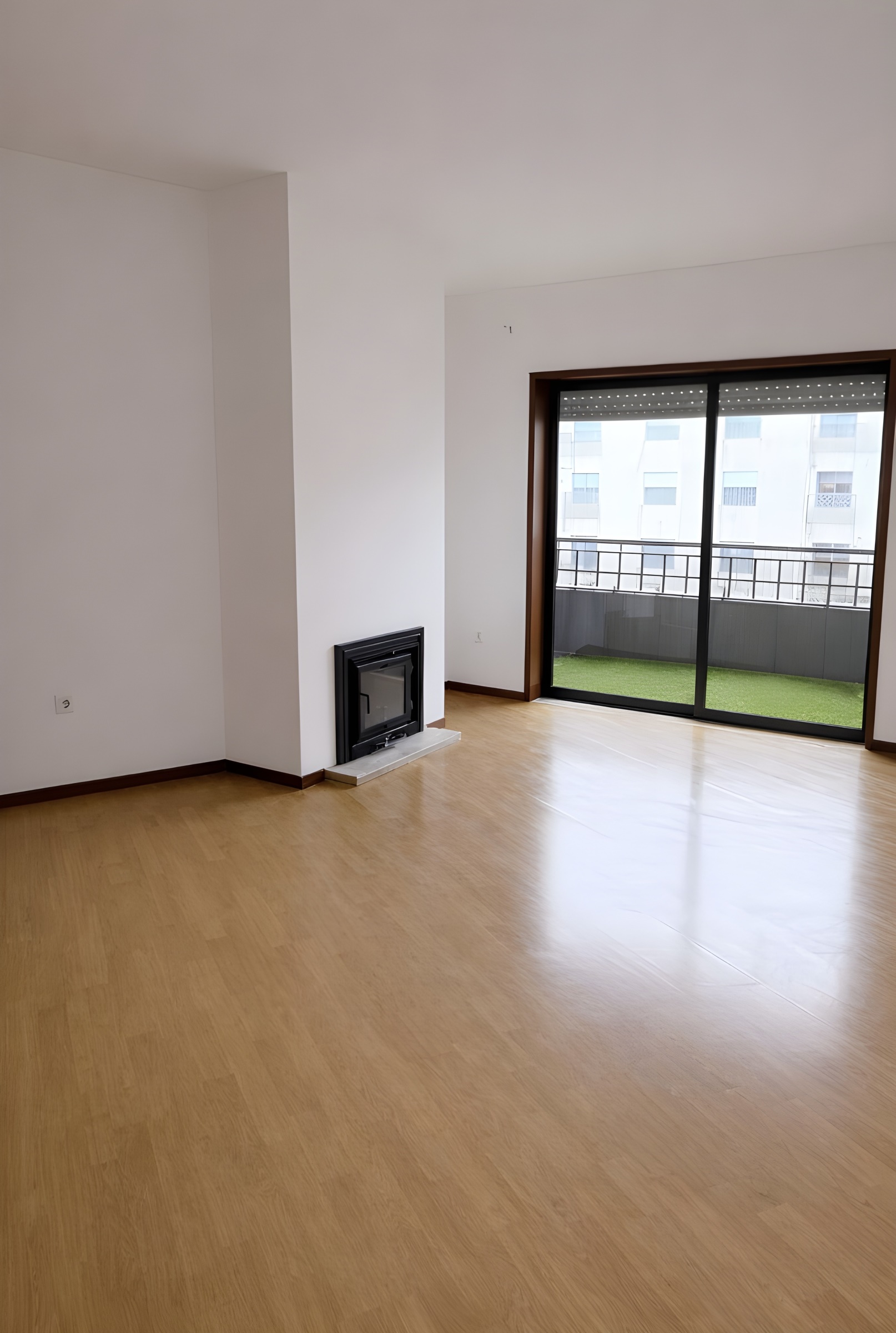 T2 no 5.º andar com garagem e excelente luminosidade em Valongo — miniatura 5