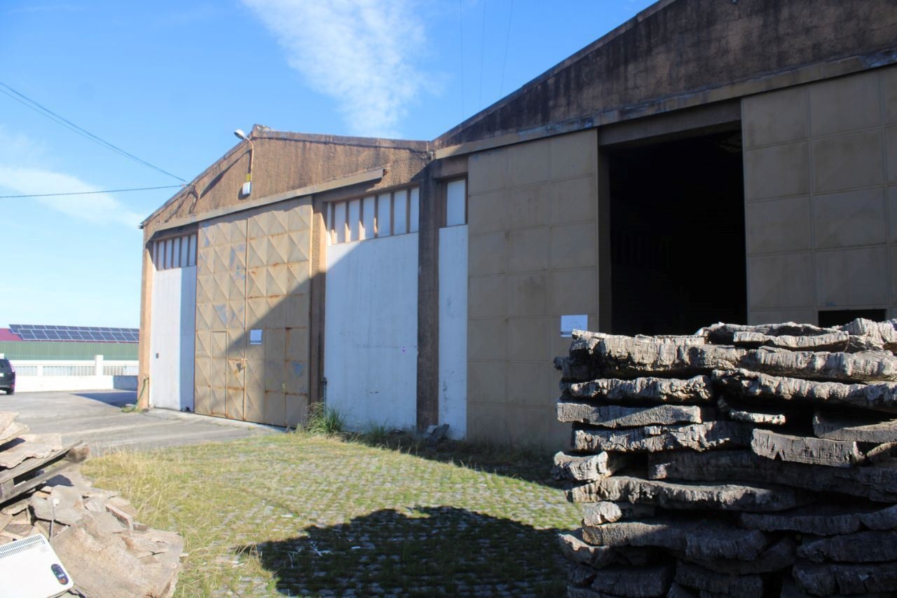 Armazém industrial em Lourosa — miniatura 6