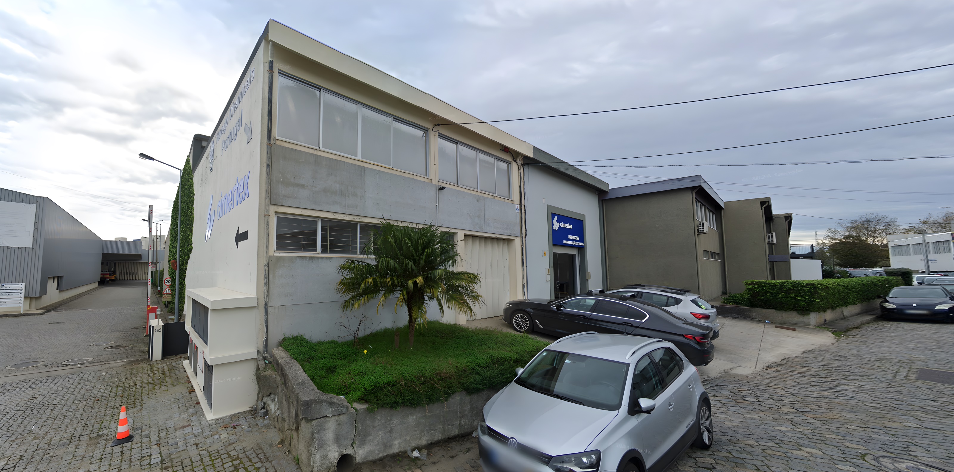 Armazém para arrendamento em Matosinhos — miniatura 3