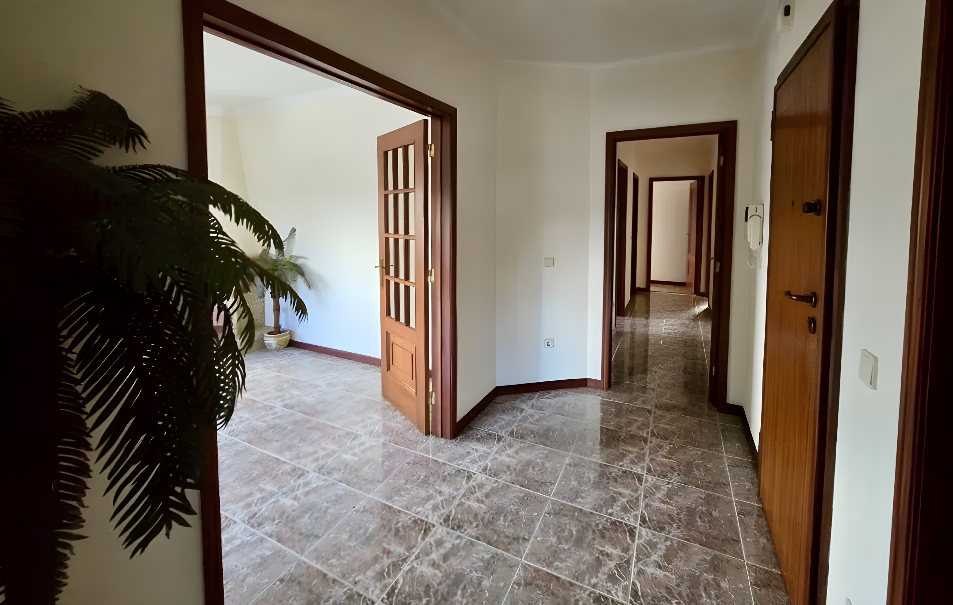 Apartamento T3 renovado para arrendamento em Mozelos — miniatura 4