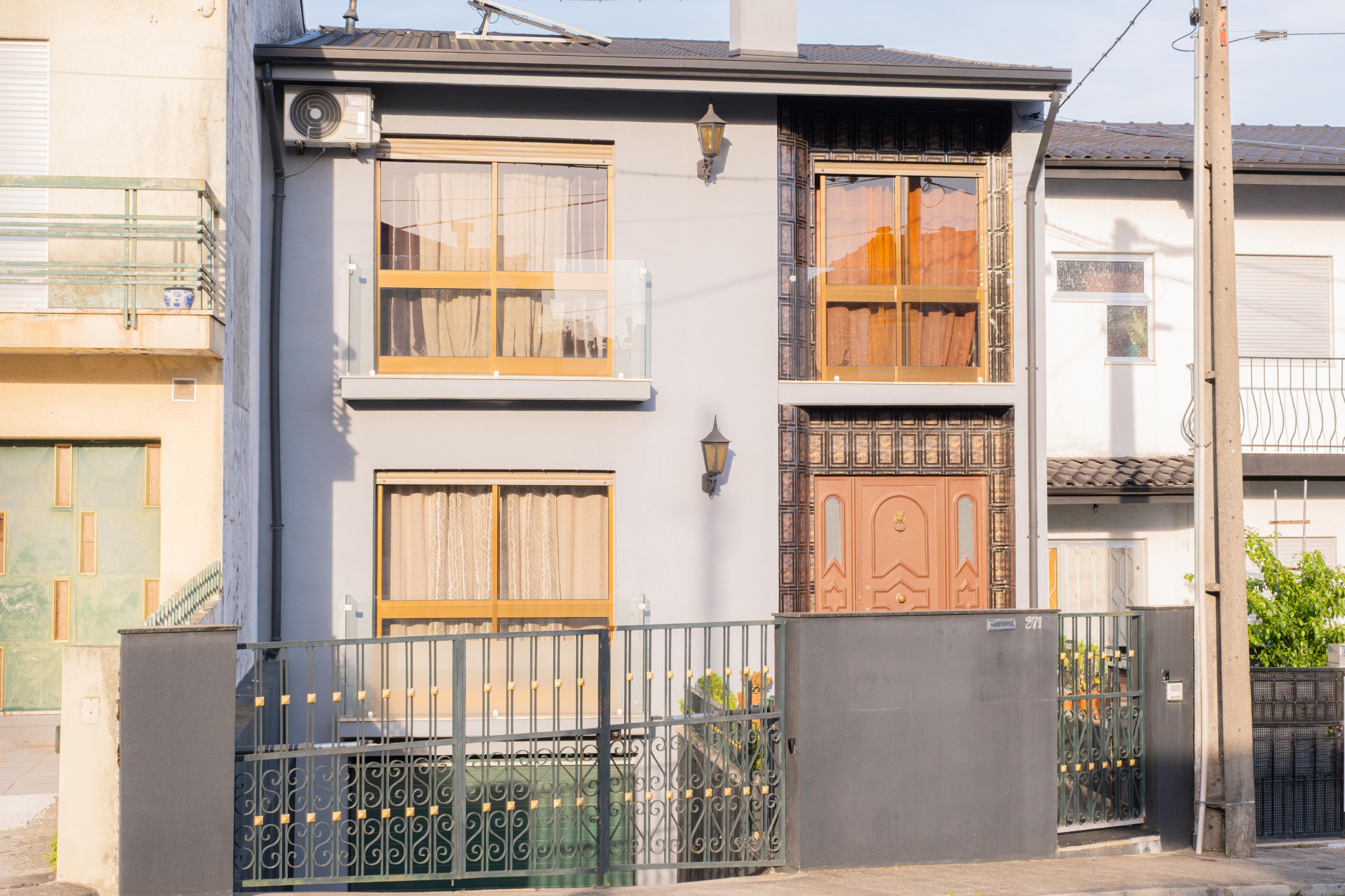 Moradia T3 com 3 pisos, jardim, terraço e churrasqueira em Campo — miniatura 41