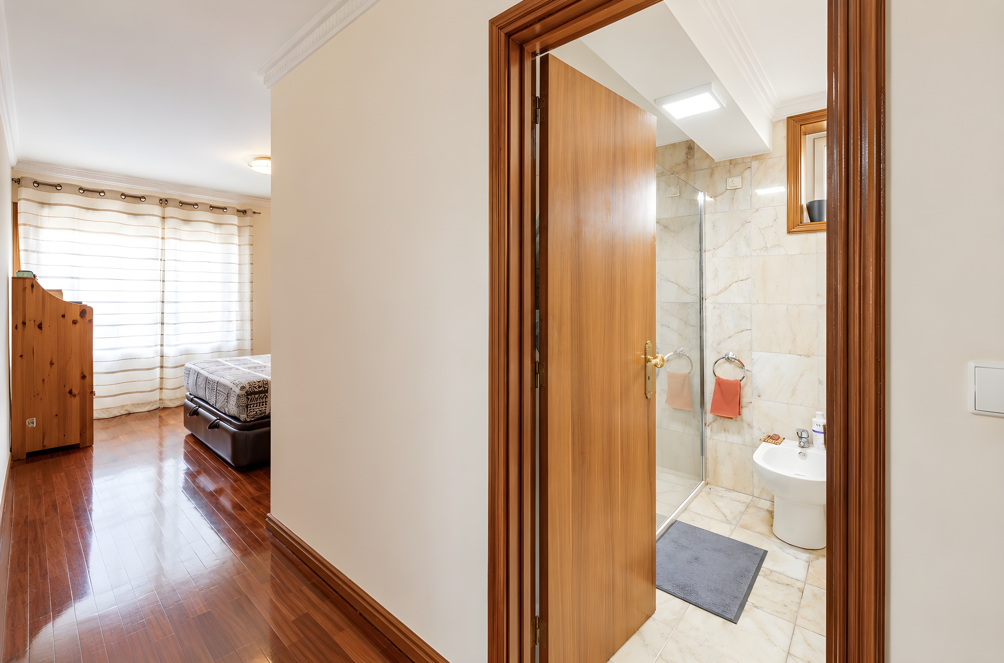 Apartamento T2+1 com suite e varanda no centro de Gaia — miniatura 28
