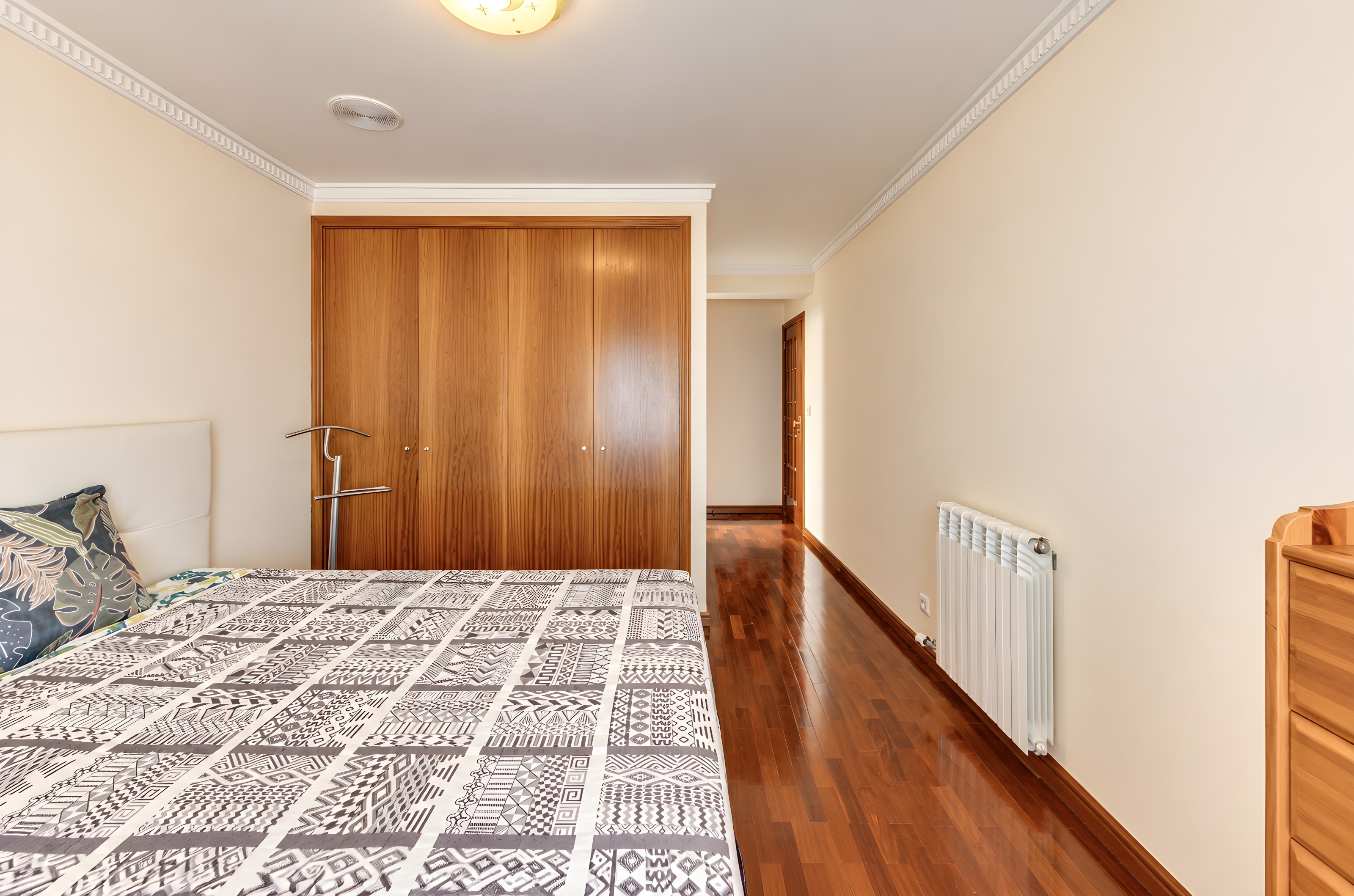 Apartamento T2+1 com suite e varanda no centro de Gaia — miniatura 30