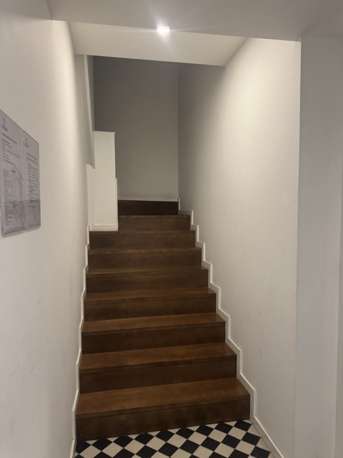 Apartamento T1 mobilado e equipado em zona central — miniatura 15