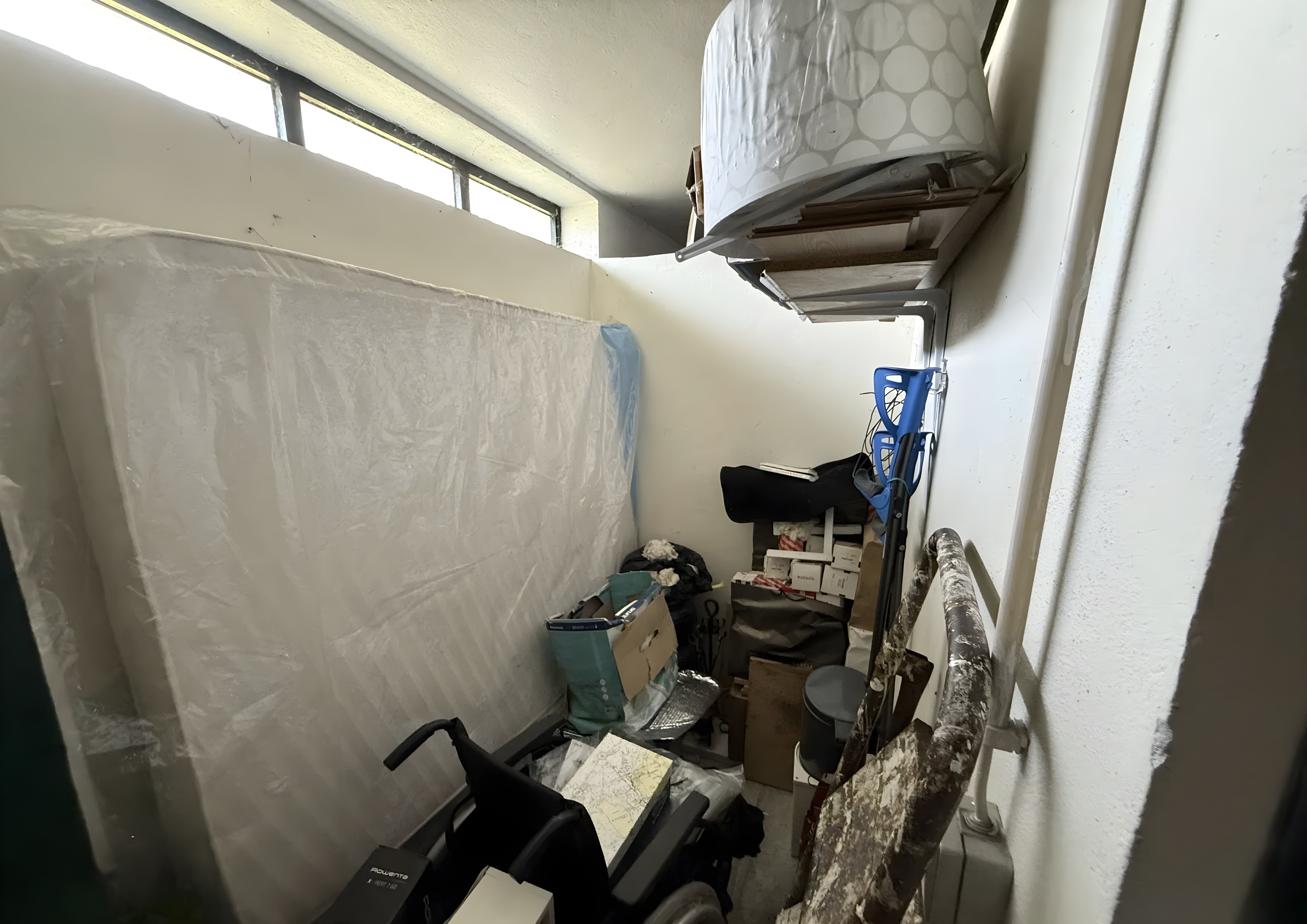 Apartamento T2 renovado na Madalena com garagem e arrumos — miniatura 32