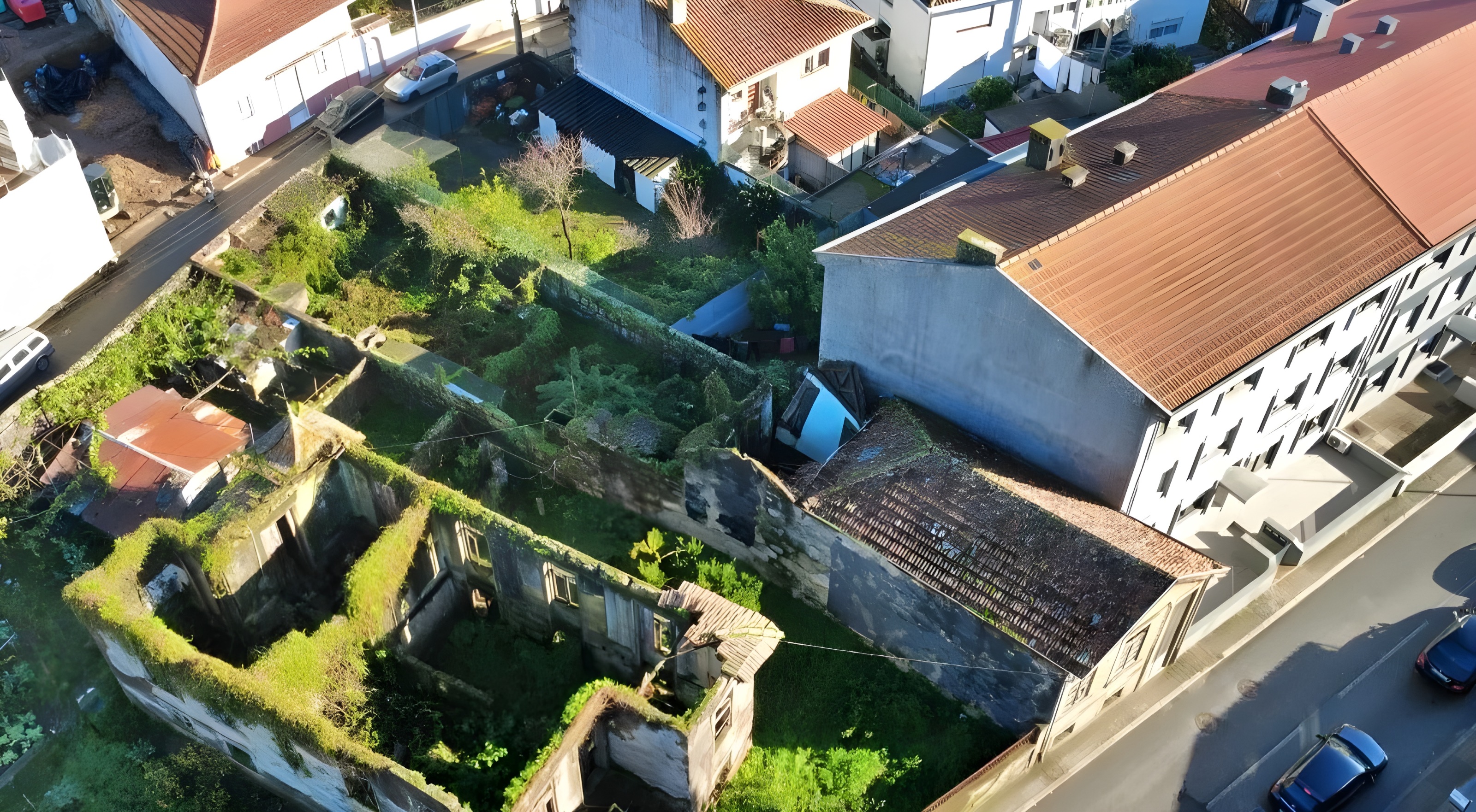Terreno de 253 m² em zona ARU próximo ao Hospital de São João — miniatura 3