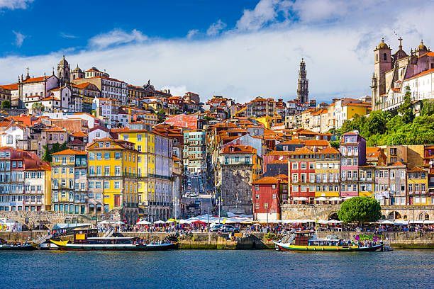 Prédio na baixa do Porto com 5 frações — miniatura 8