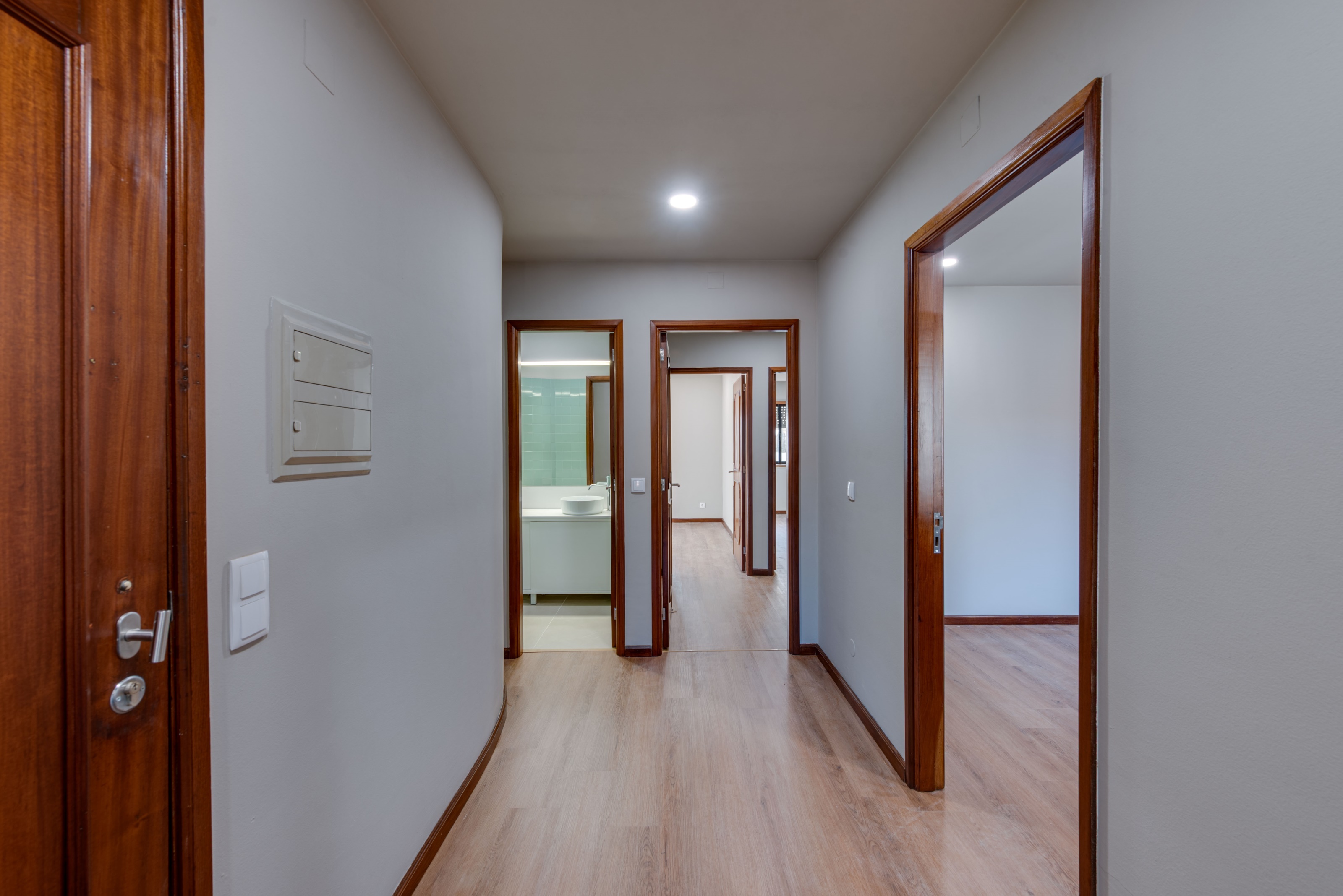 Apartamento T2 totalmente remodelado em Gaia — miniatura 14