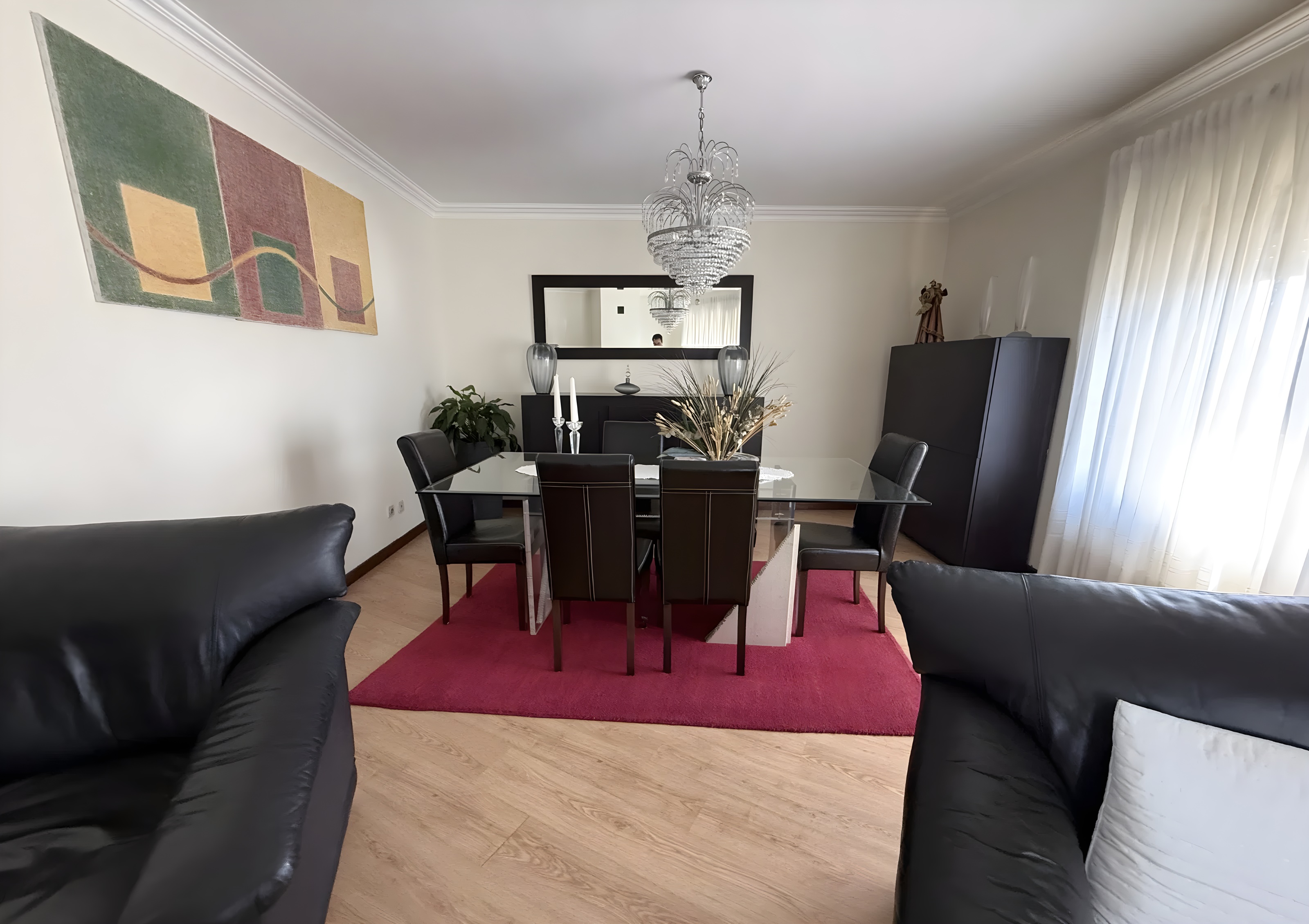 Apartamento T2 renovado na Madalena com garagem e arrumos — miniatura 7