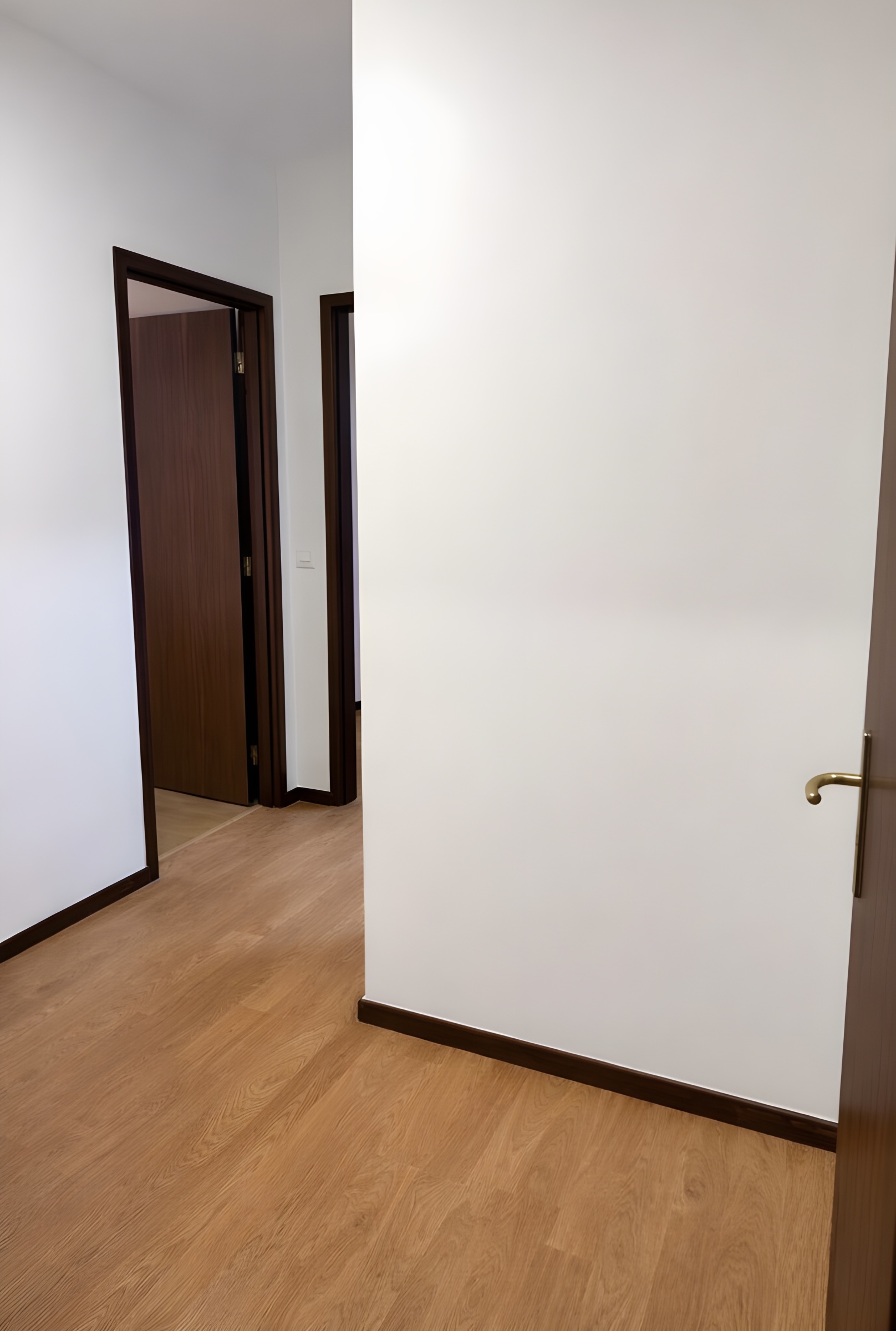 T2 no 5.º andar com garagem e excelente luminosidade em Valongo — miniatura 4