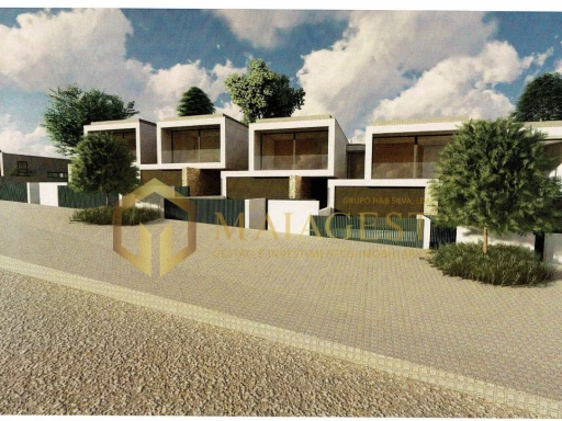 Terreno para construção de 5 moradias em banda