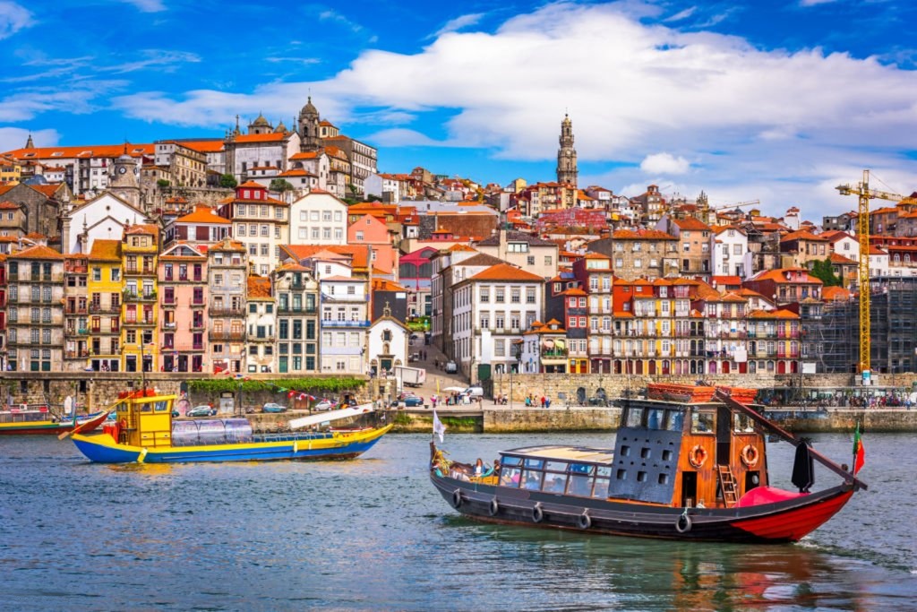 Terrenos no Porto e Gaia para construção em altura — miniatura 3