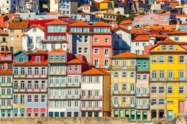 Prédio na baixa do Porto com 5 frações — miniatura 9