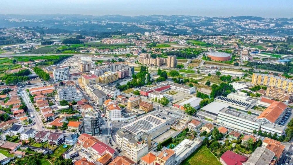 Terreno para construção em altura no centro de Gondomar — miniatura 6