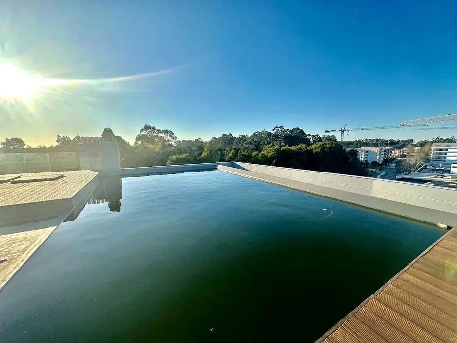 Apartamento T4 de luxo mobilado e equipado com piscina aquecida — miniatura 12