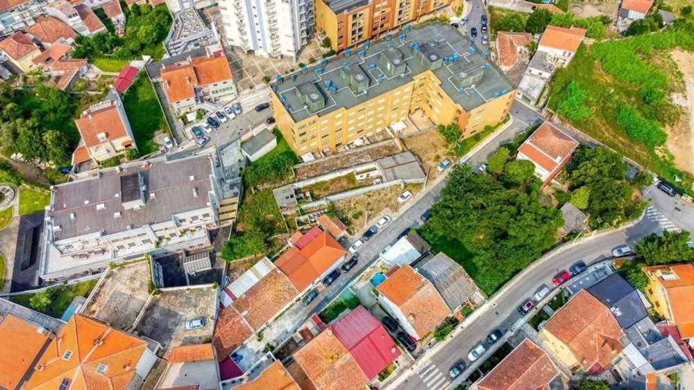 Terreno para construção em altura no centro de Gondomar — miniatura 2