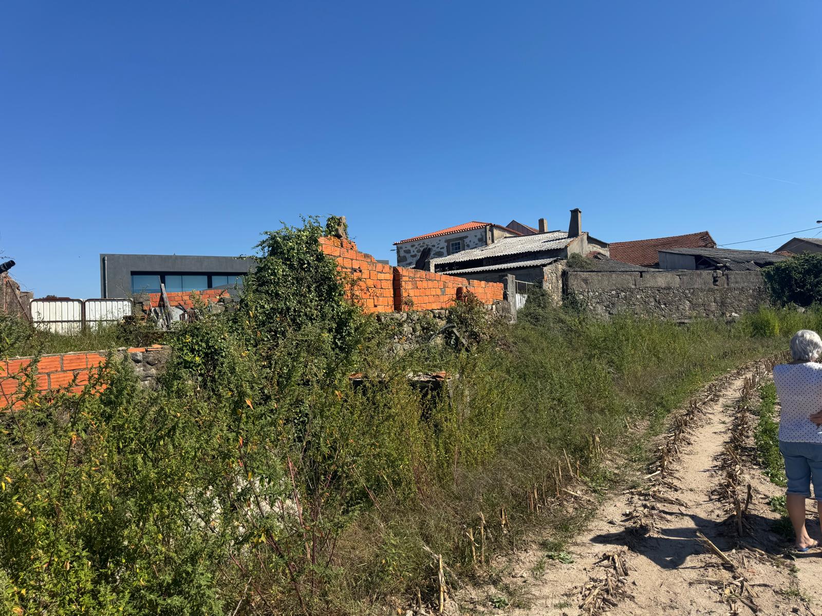 Casa de lavoura T4 em granito com terreno de 5.000 m2 em Matosinhos — miniatura 9